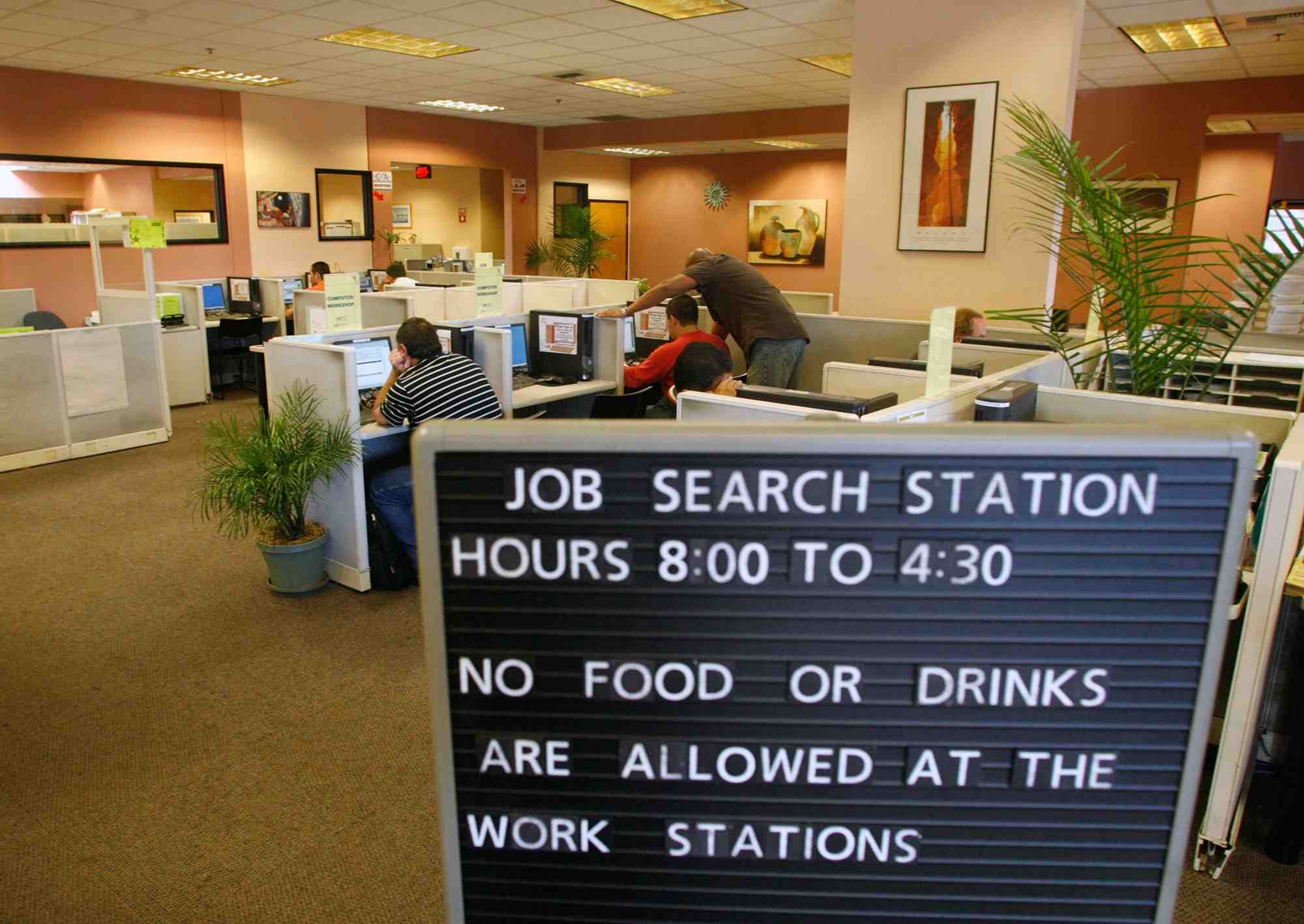 Les créations d'emplois ont surpassé les attentes en février aux Etats-Unis mais le taux de chômage a légèrement augment (photo d'illustration).