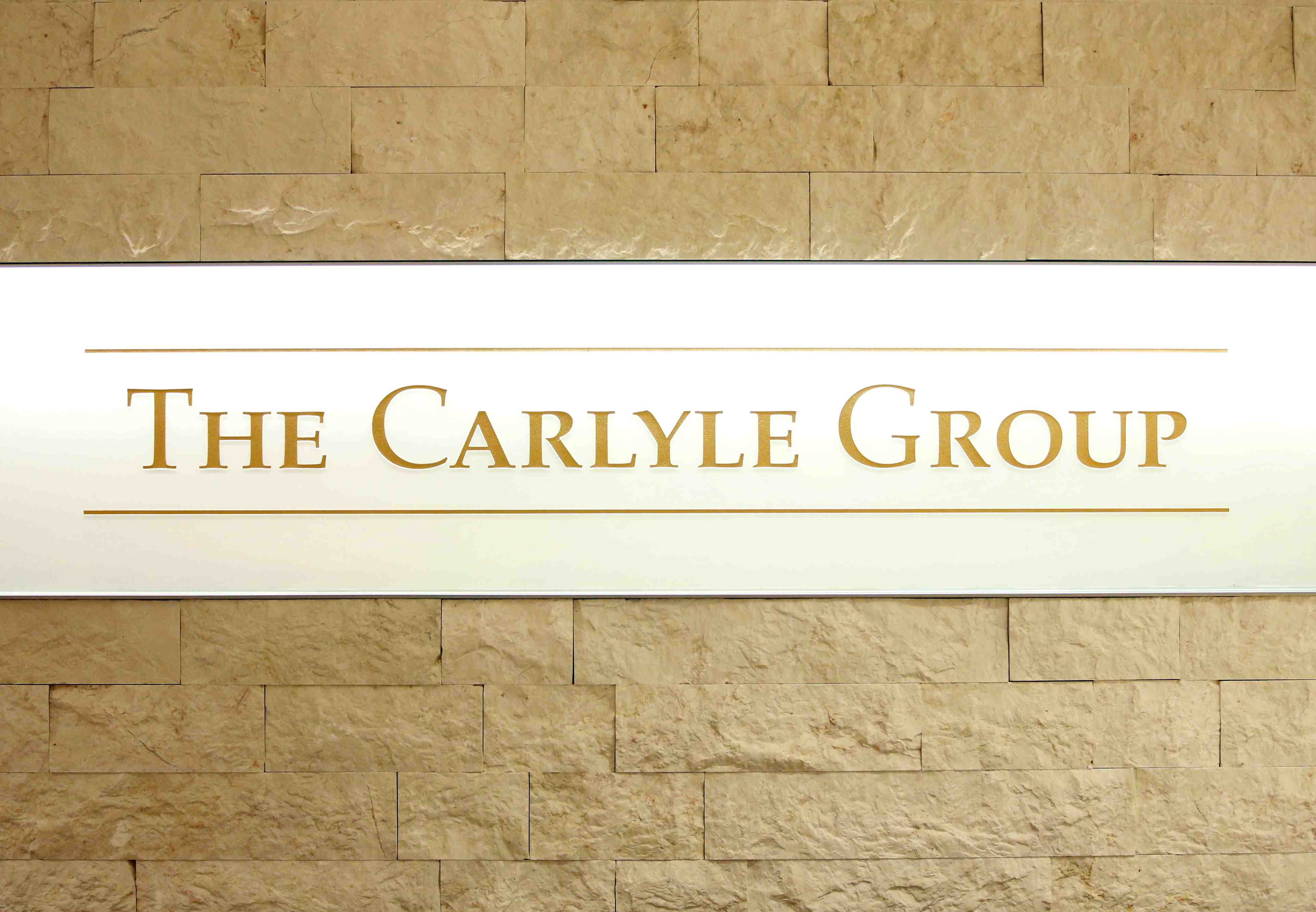 Carlyle va racheter jusqu'a 40% de cepsa a mubadala