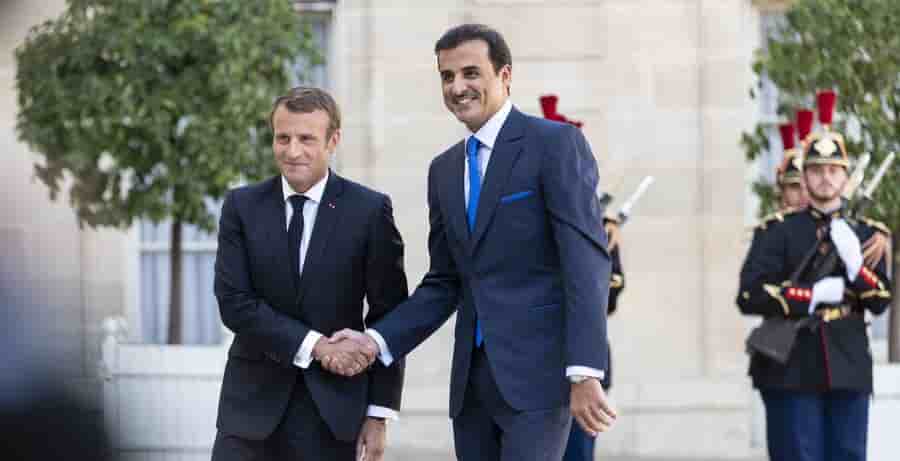 Pour la Palestine, le Qatar et la France souhaitent « œuvrer à un élan décisif et irréversible vers la solution à deux États, seule solution viable pour permettre le retour de la paix et de la sécurité pour tous ».
