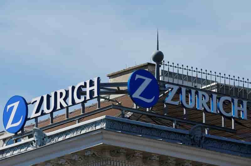Zurich insurance revoit en hausse son objectif d'economies nettes