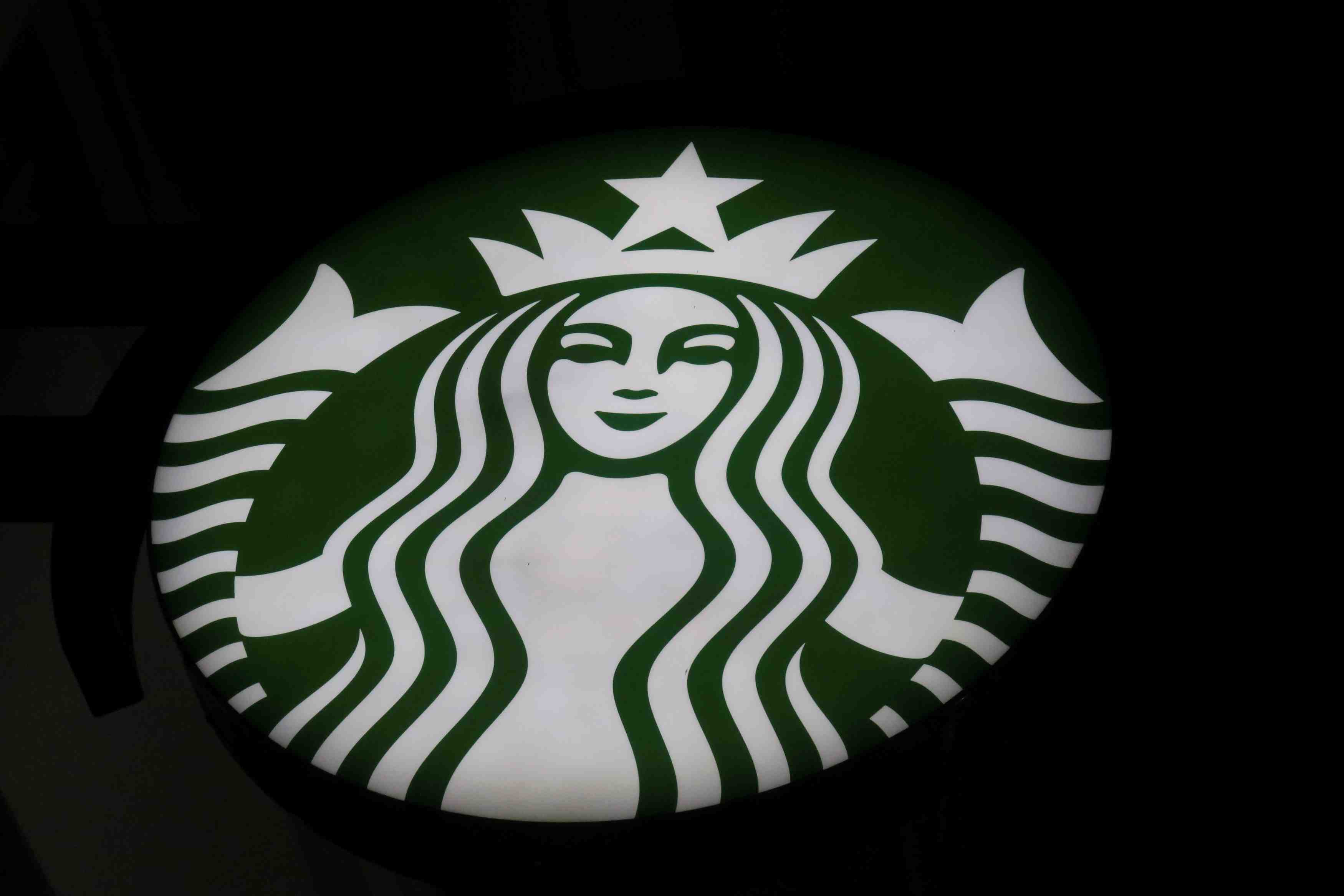 Starbucks s'attend a une chute de ses resultats au 3e trimestre a cause du virus