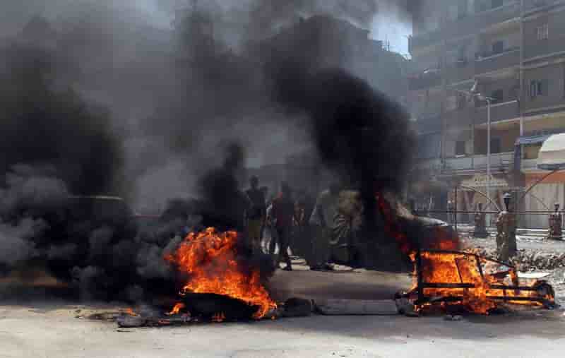 Deux manifestants islamistes tués dans des heurts au Caire