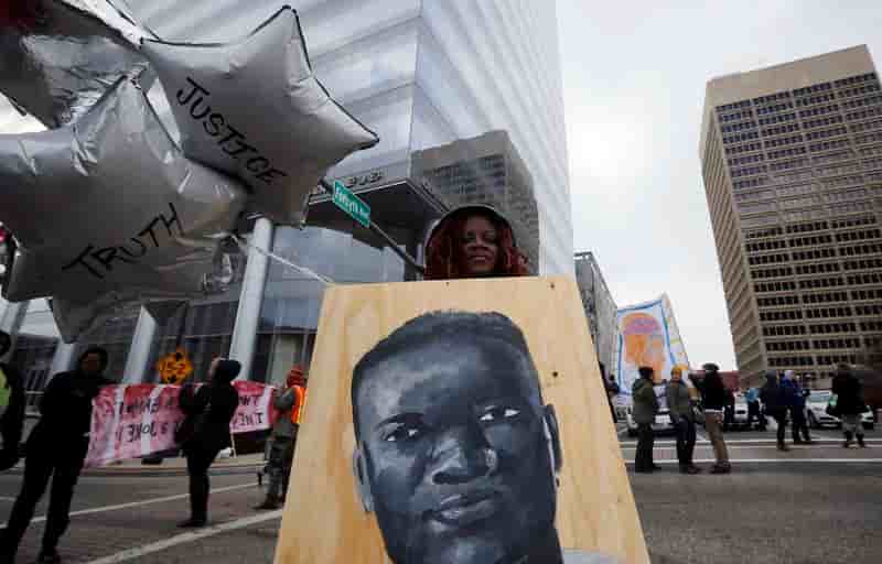 Ferguson: état d'urgence avant une décision cruciale du jury