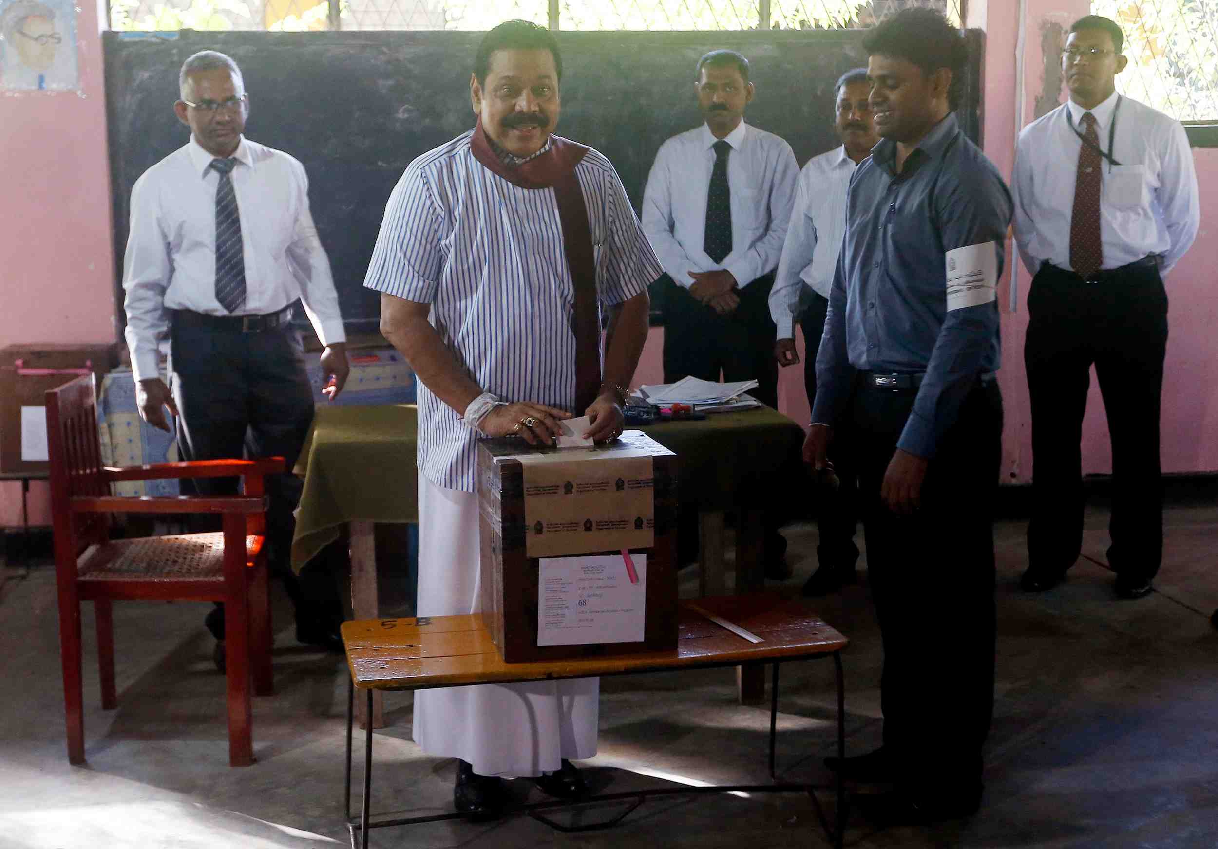 Au sri lanka, le chef de l’etat sortant perd l’election presidentielle
