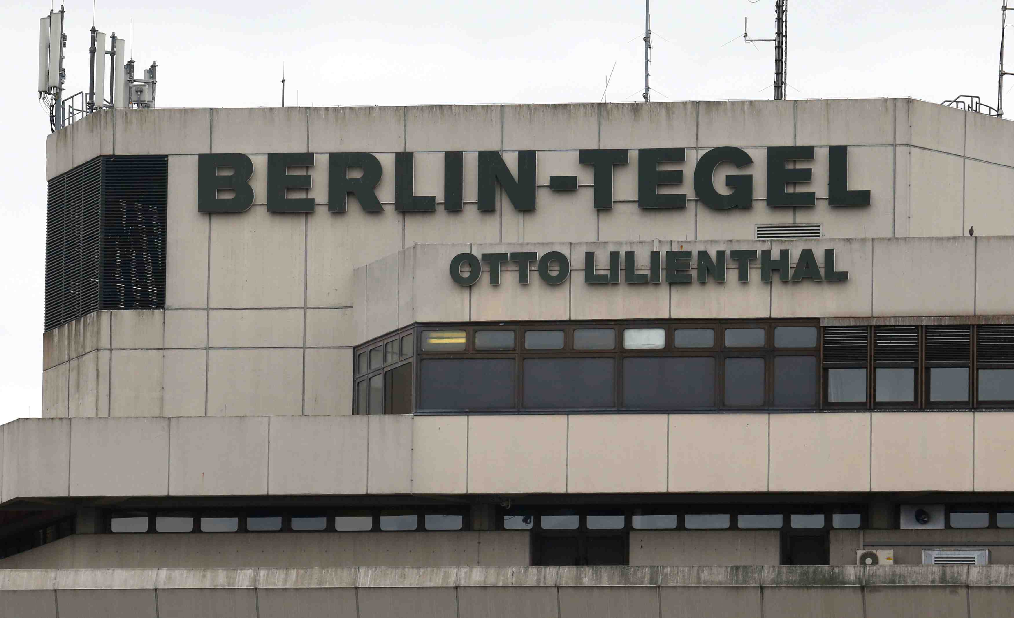Retards attendus lundi dans les aeroports de berlin