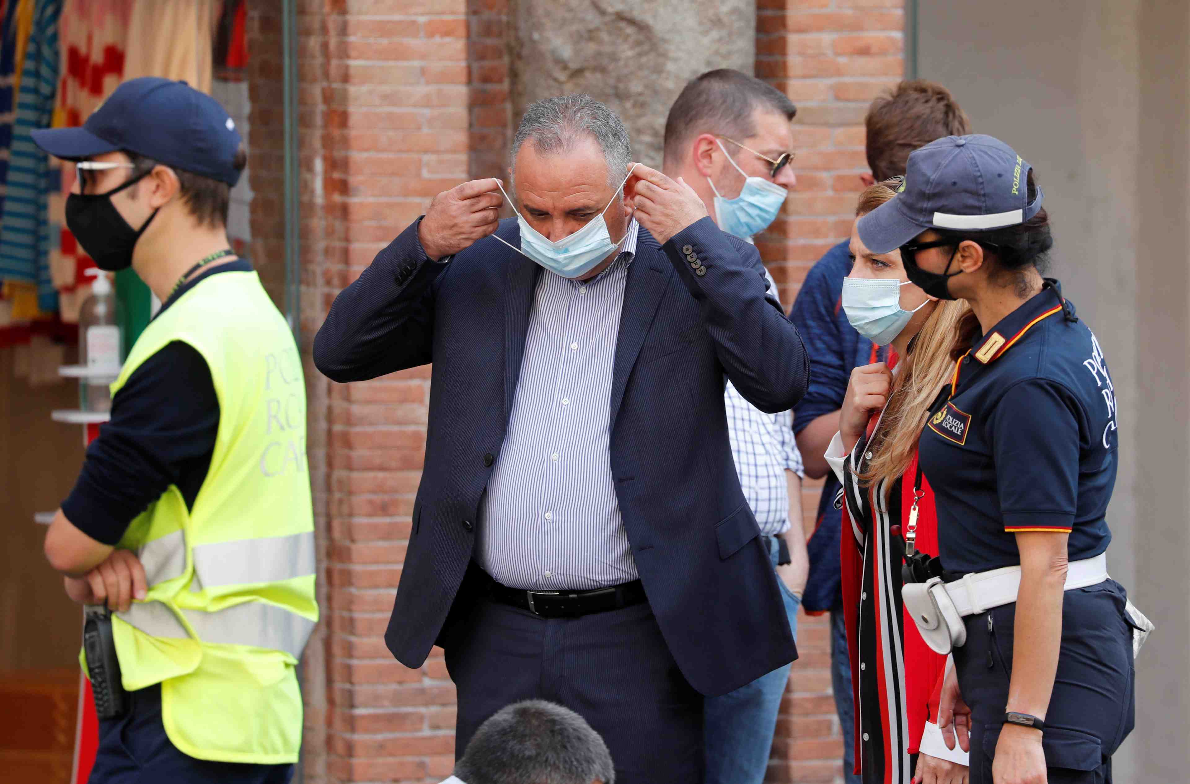 Coronavirus: 2.677 nouvelles contaminations en italie