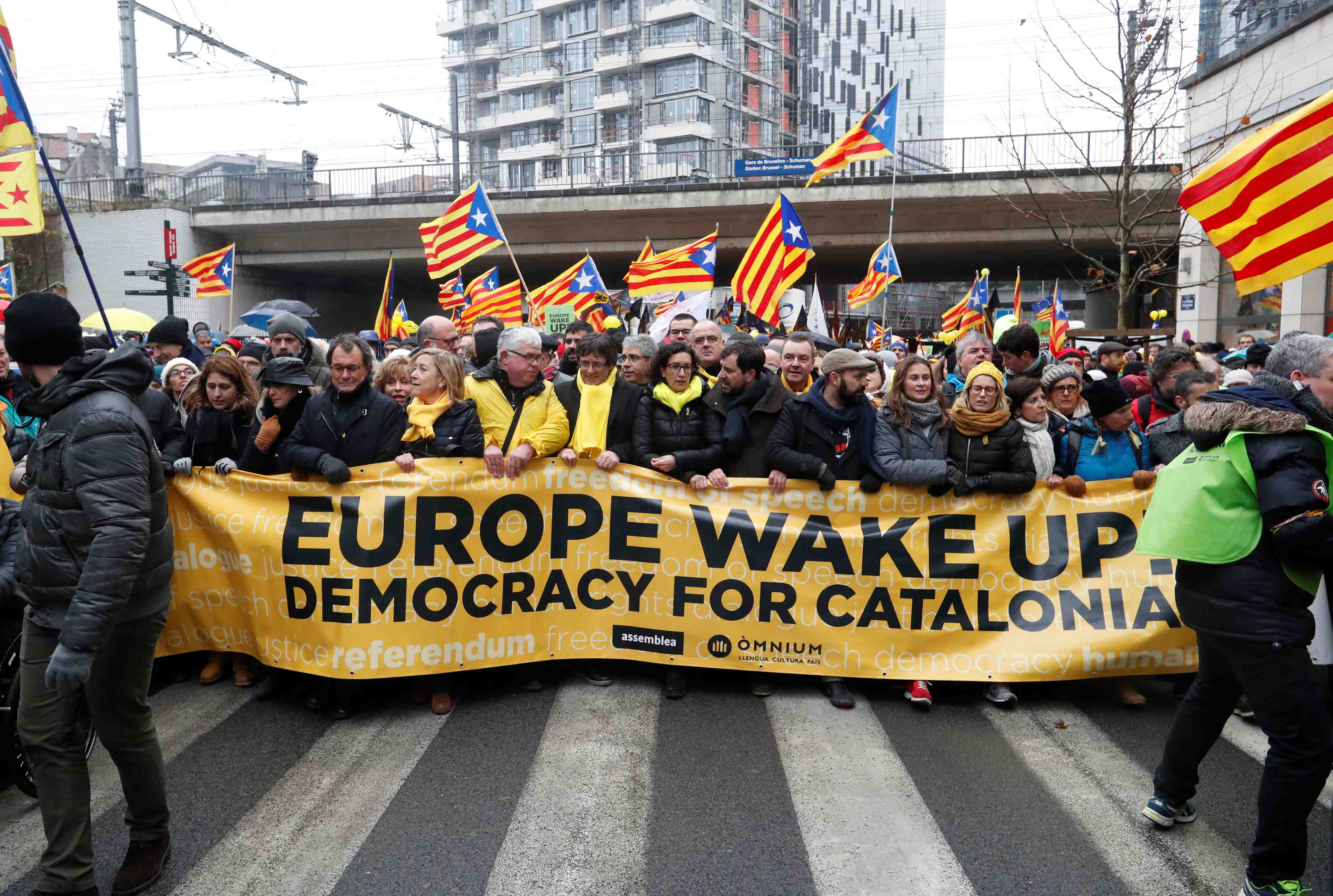 Manifestation en soutien a l'independance de la catalogne a bruxelles