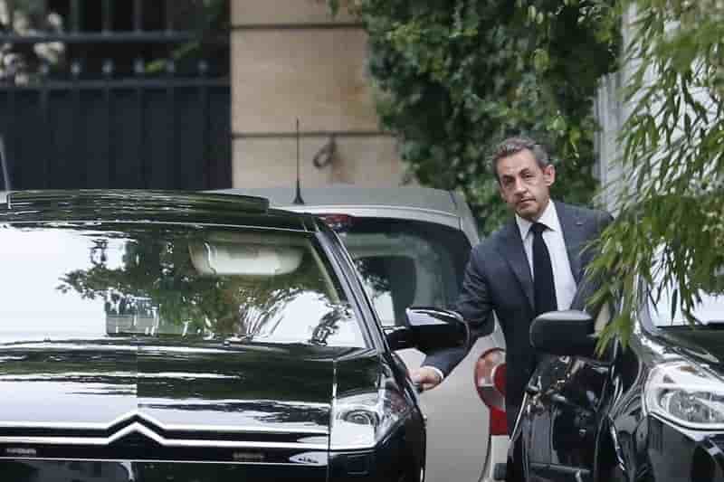 Officialisation imminente du retour de Sarkozy, selon Hortefeux