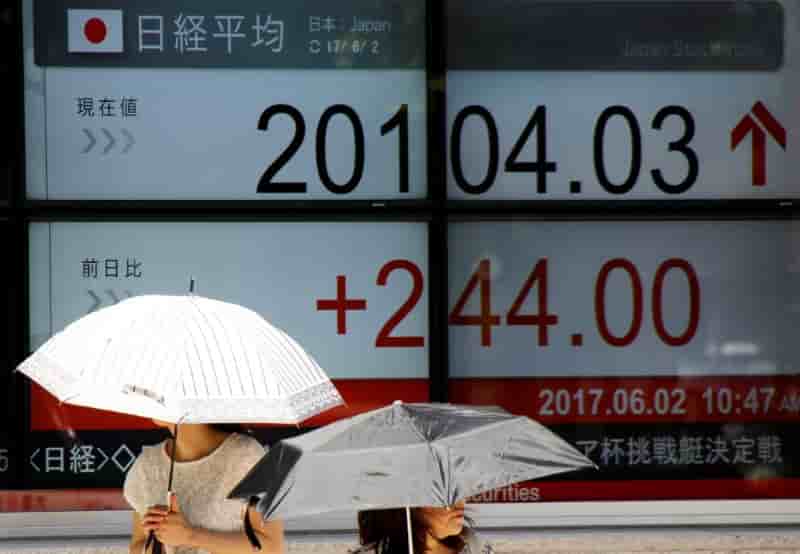 Tokyo finit en hausse de 1,41%