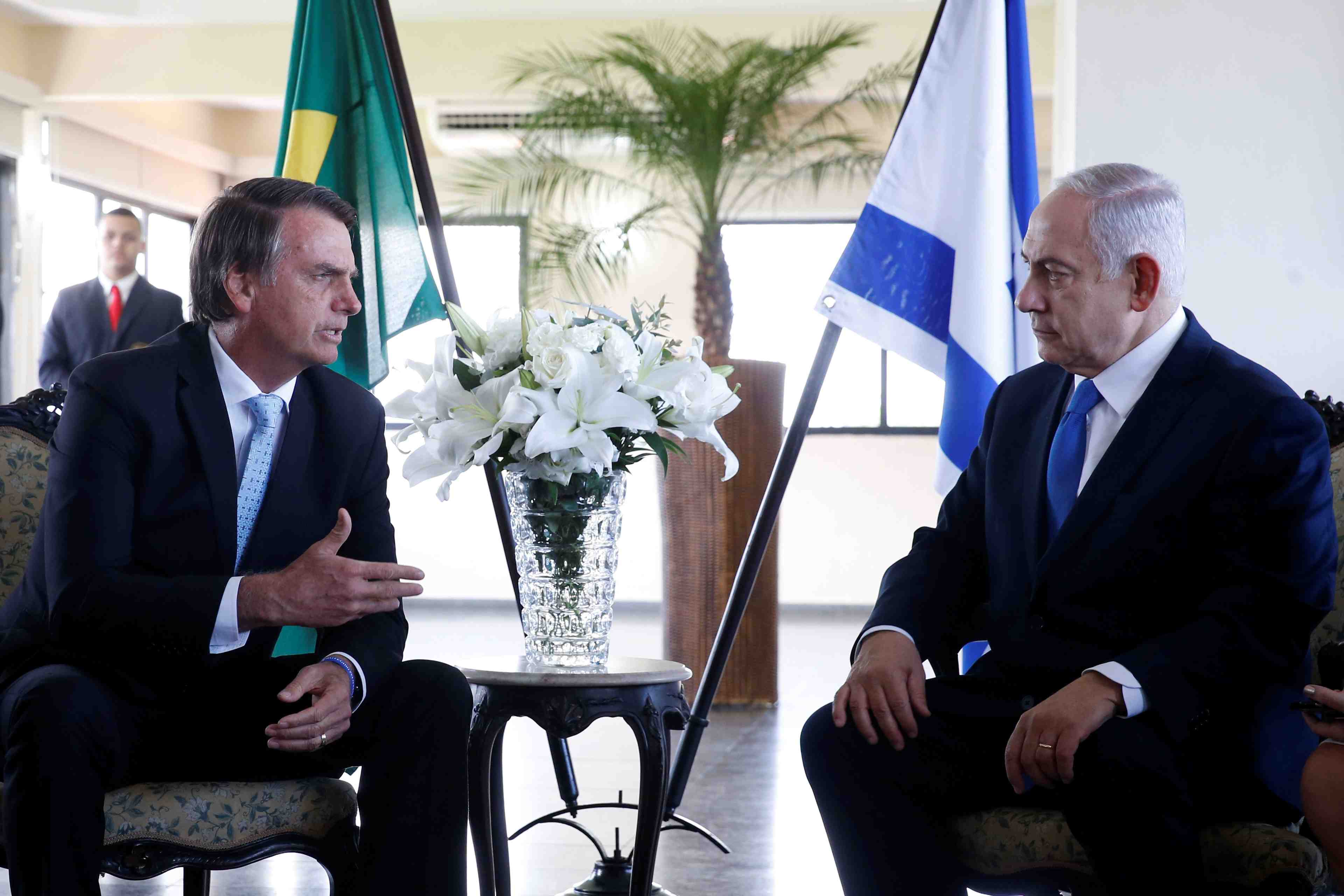 Bolsonaro voit netanyahu, ne dit rien sur l'ambassade du bresil