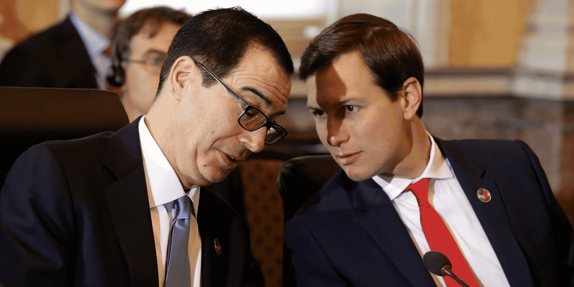 Jared Kushner (à droite) et Steven Mnuchin.