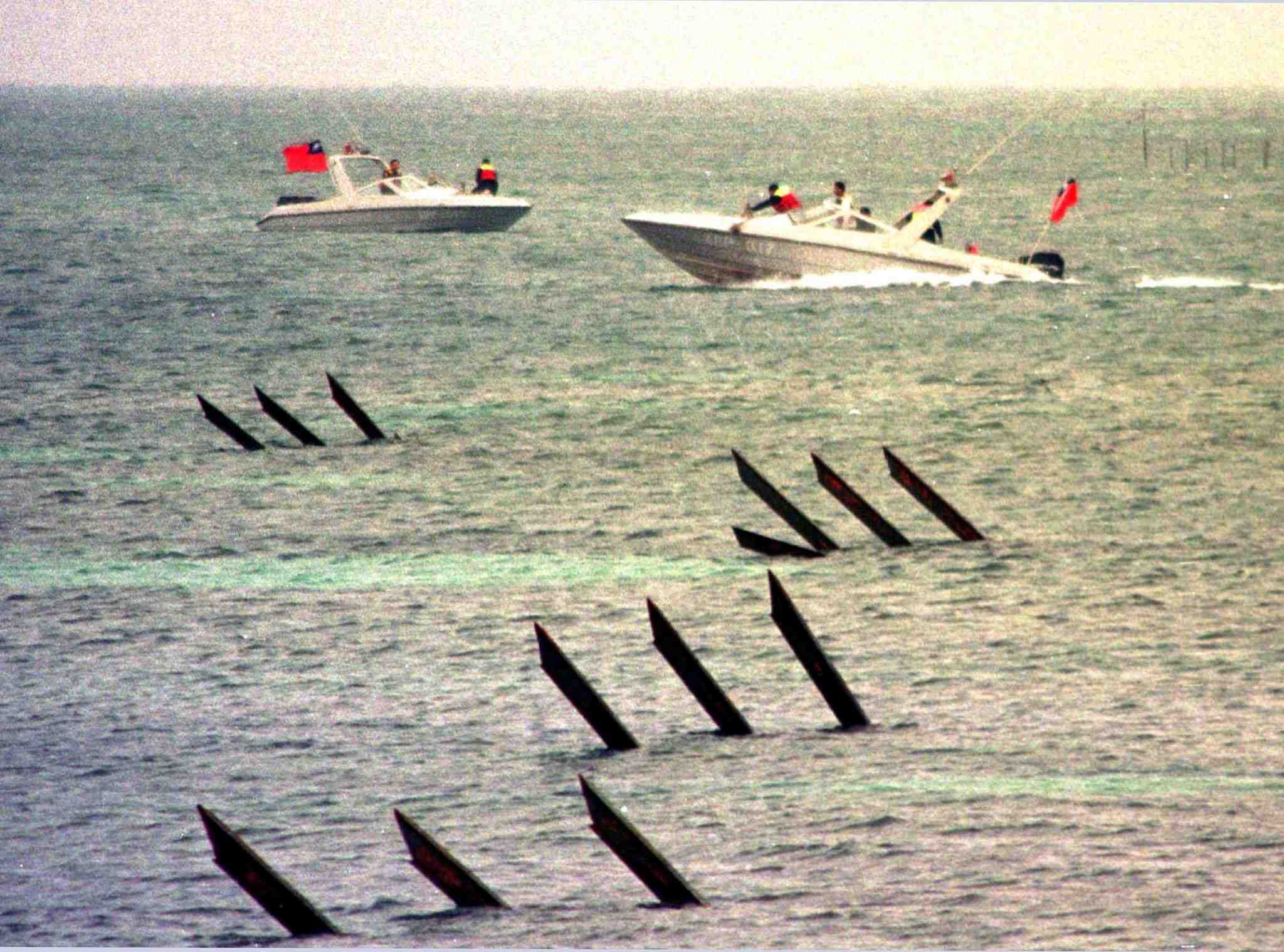 Taiwan menace d'abattre des drones chinois