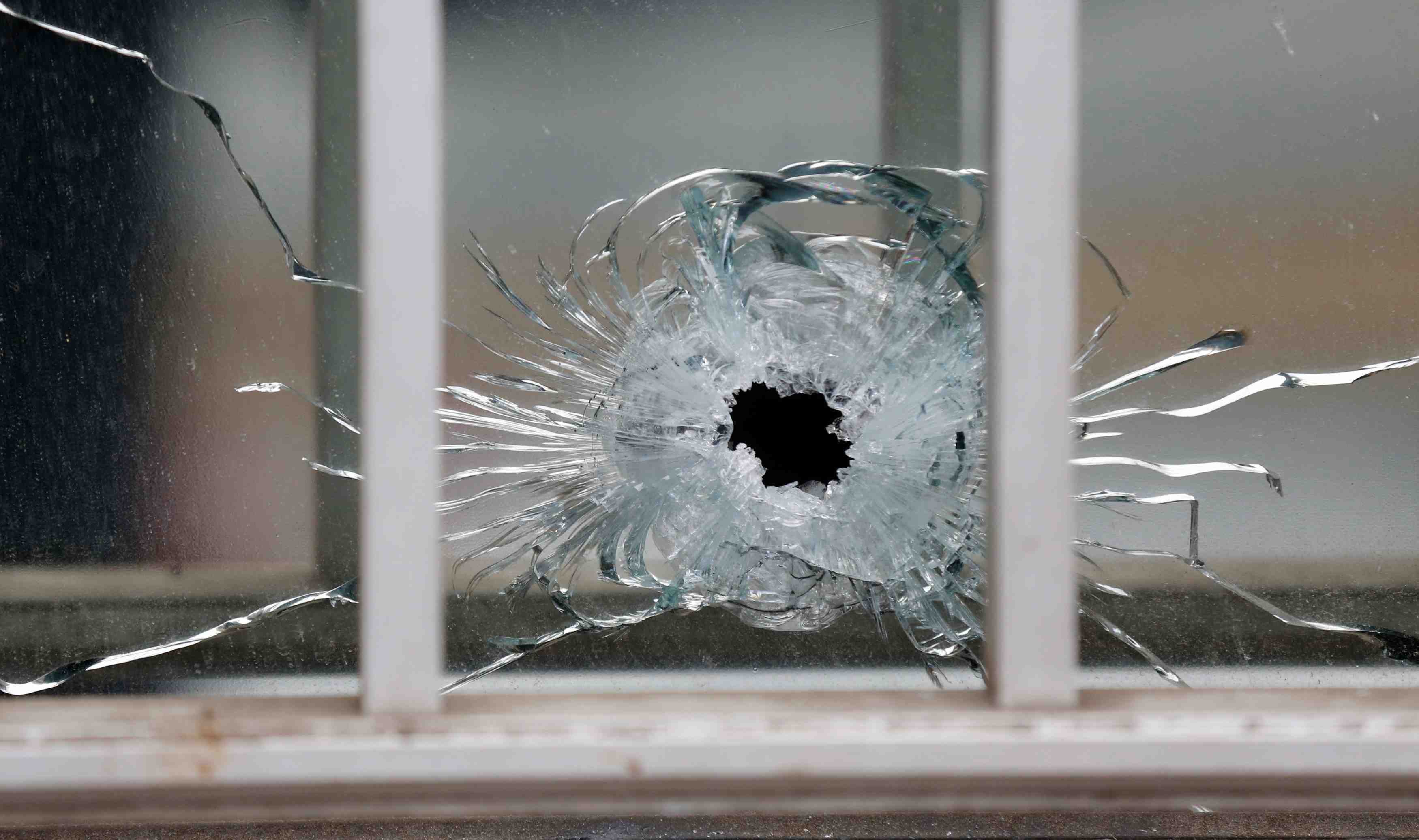 Les auteurs des attaques de paris possedaient un veritable arsenal de guerre