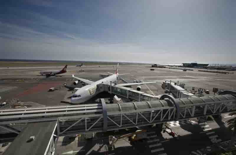 Le gouvernement va lancer la privatisation des aeroports de nice et de lyon en fevrier