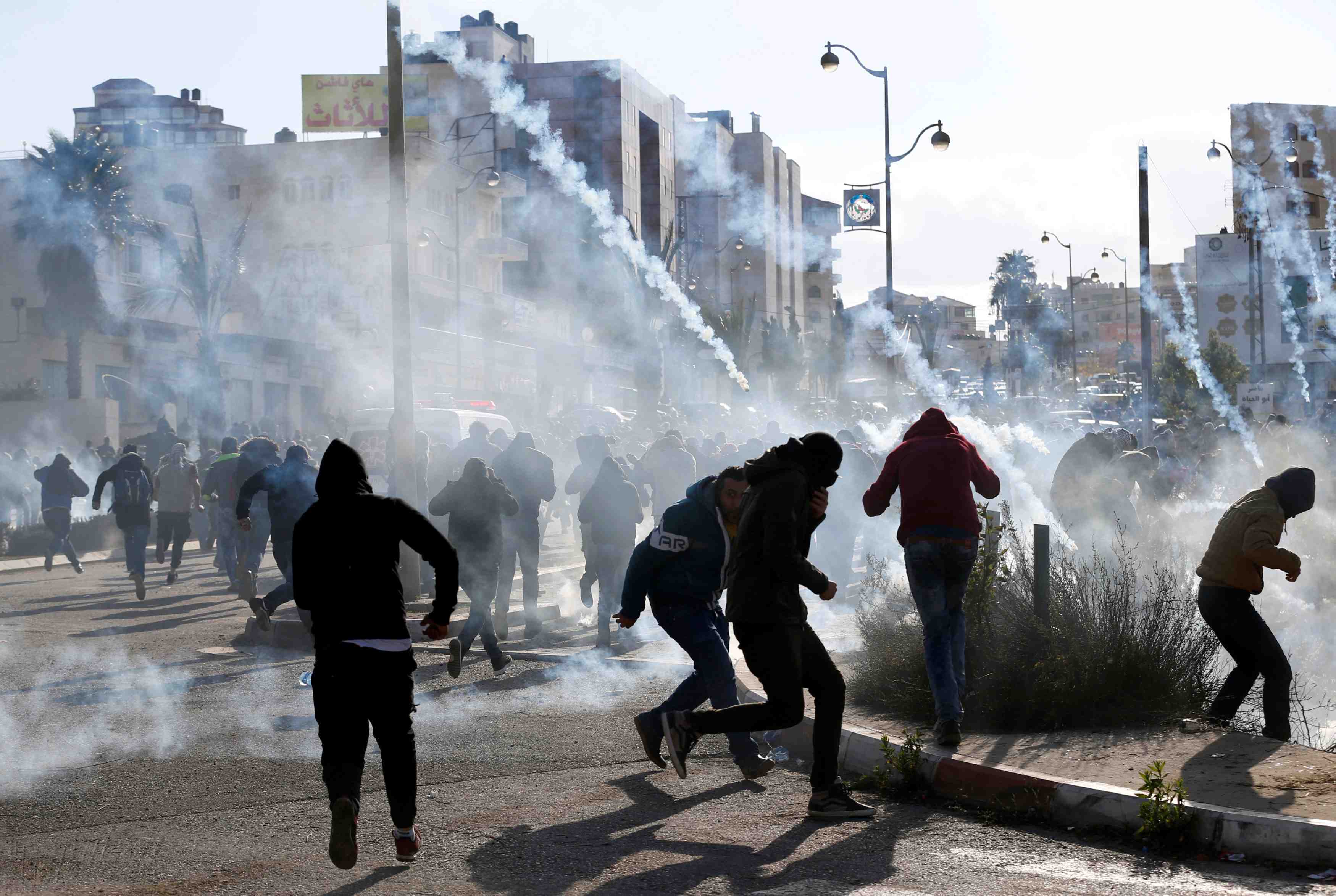 Heurts entre l'armee israelienne et des manifestants palestiniens