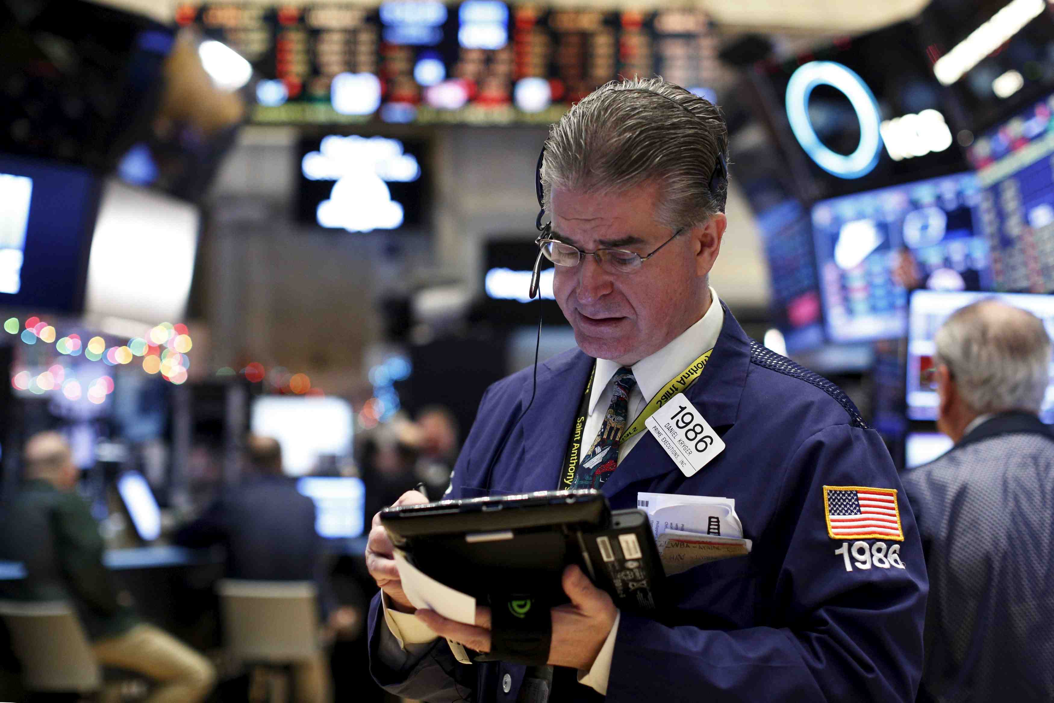 Wall street ouvre en hausse avec le petrole