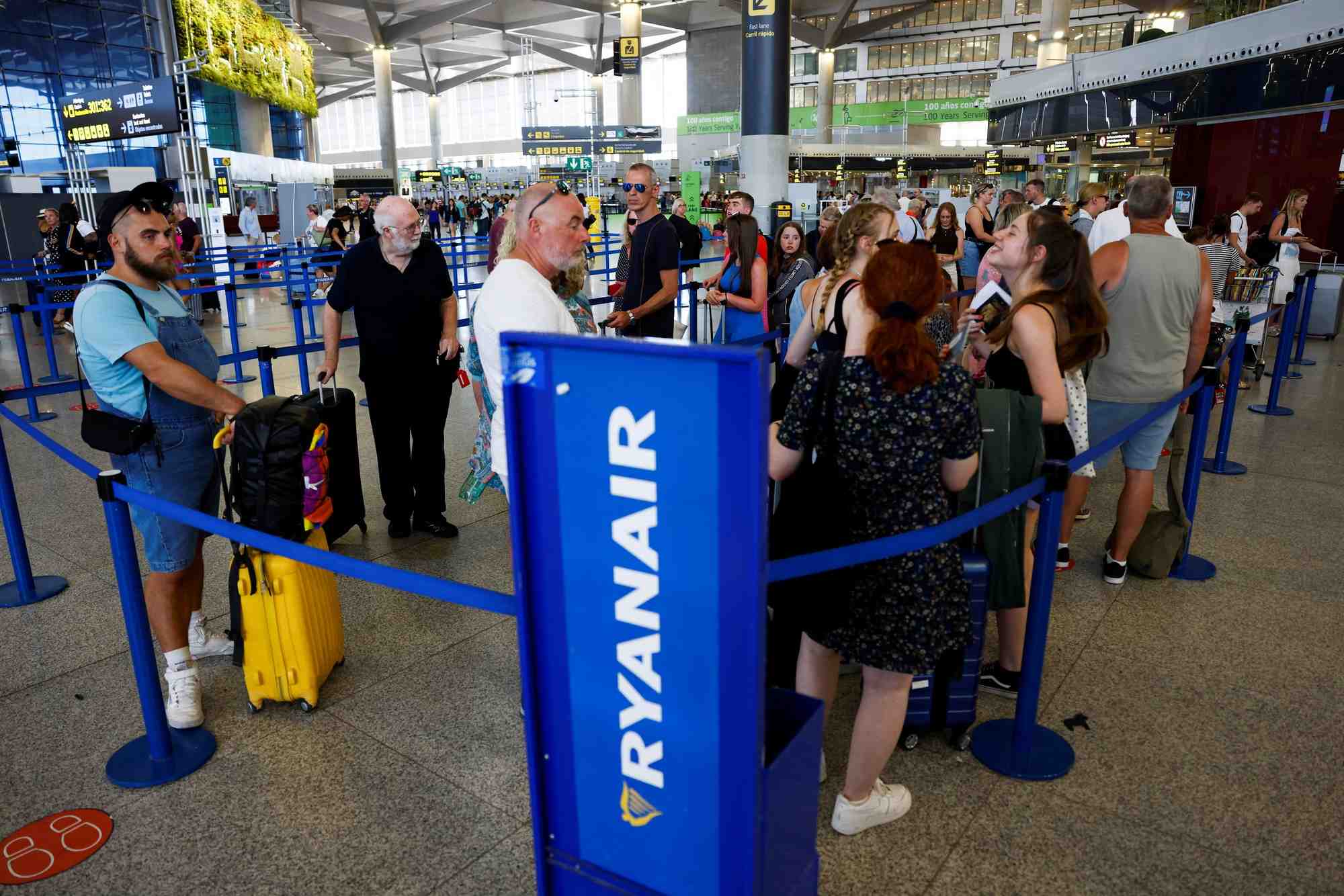 La b un syndicat de pilotes appelle a la greve chez ryanair le 23 et 24 juillet