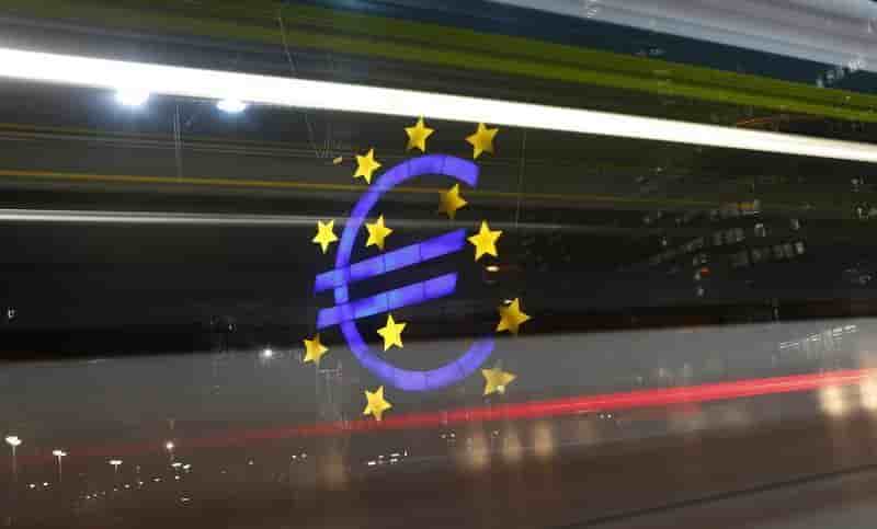 La reprise du secteur privé s'essouffle un peu dans la zone euro
