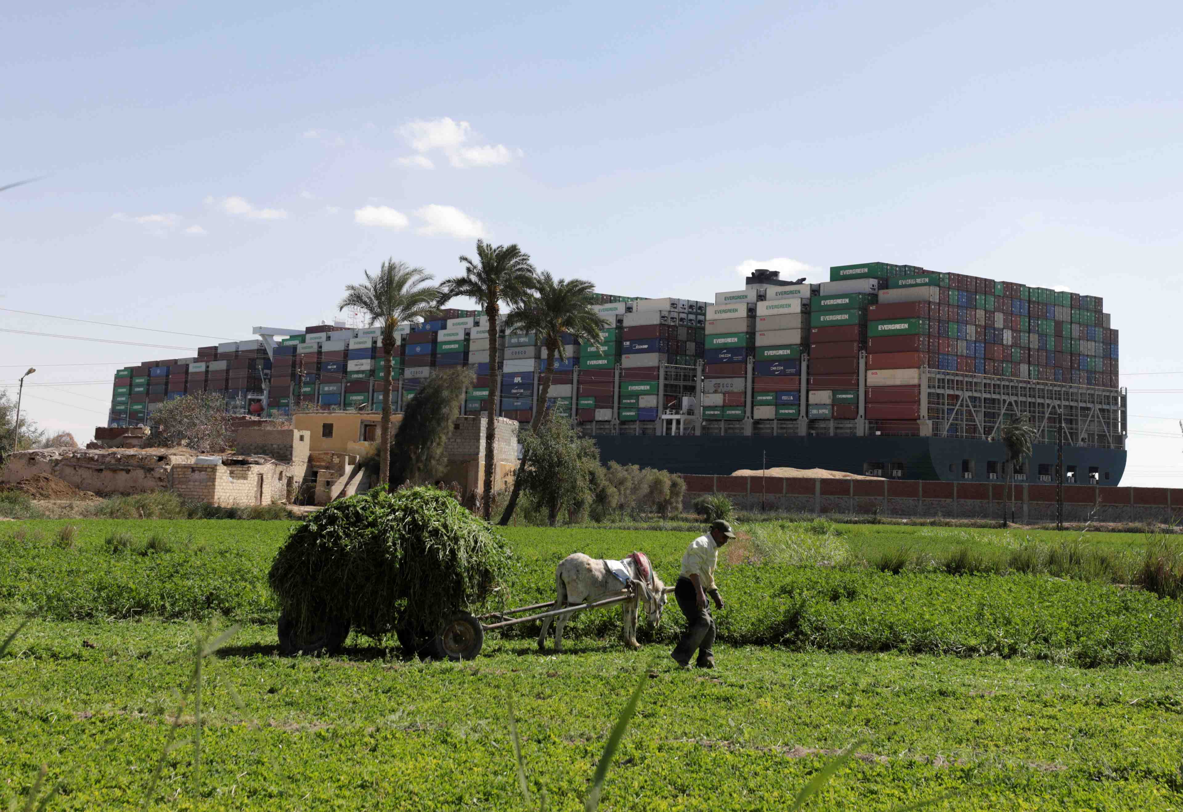 Canal de suez : vers un accord entre les proprietaires de l'ever given et les autorites