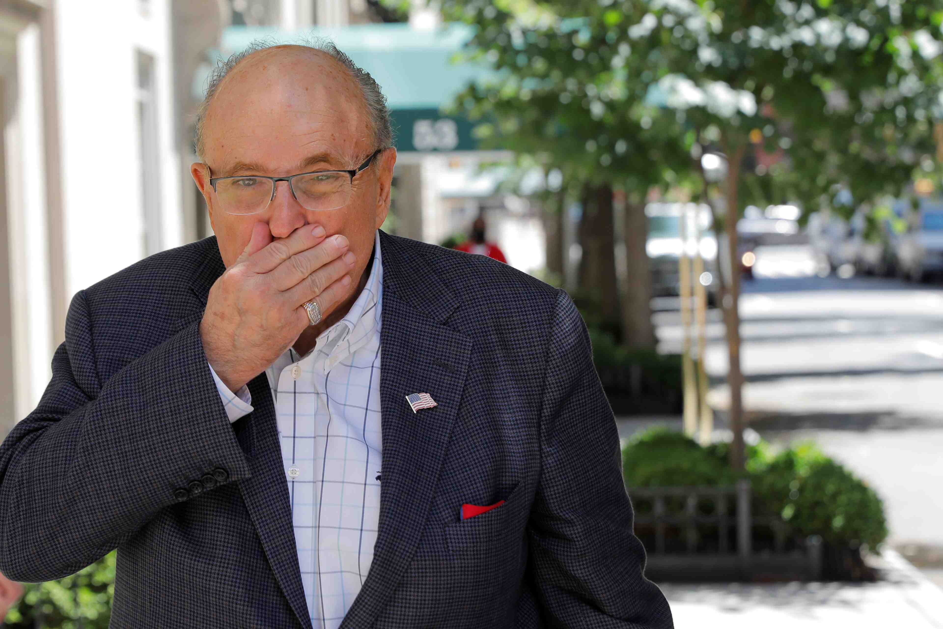 Giuliani est interdit d'exercer comme avocat a new york