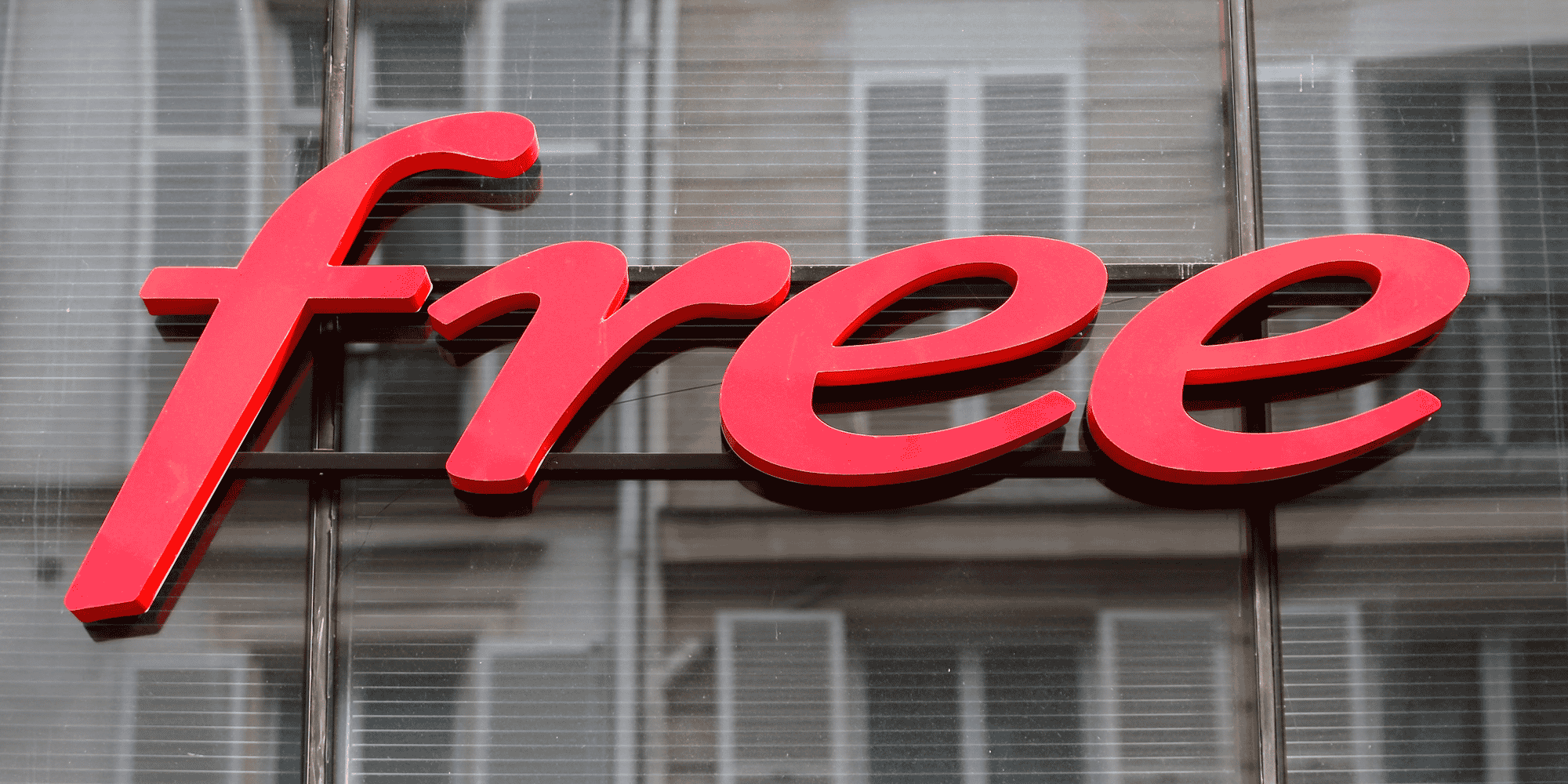 La cnil prononce une sanction de 300.000 euros contre free mobile