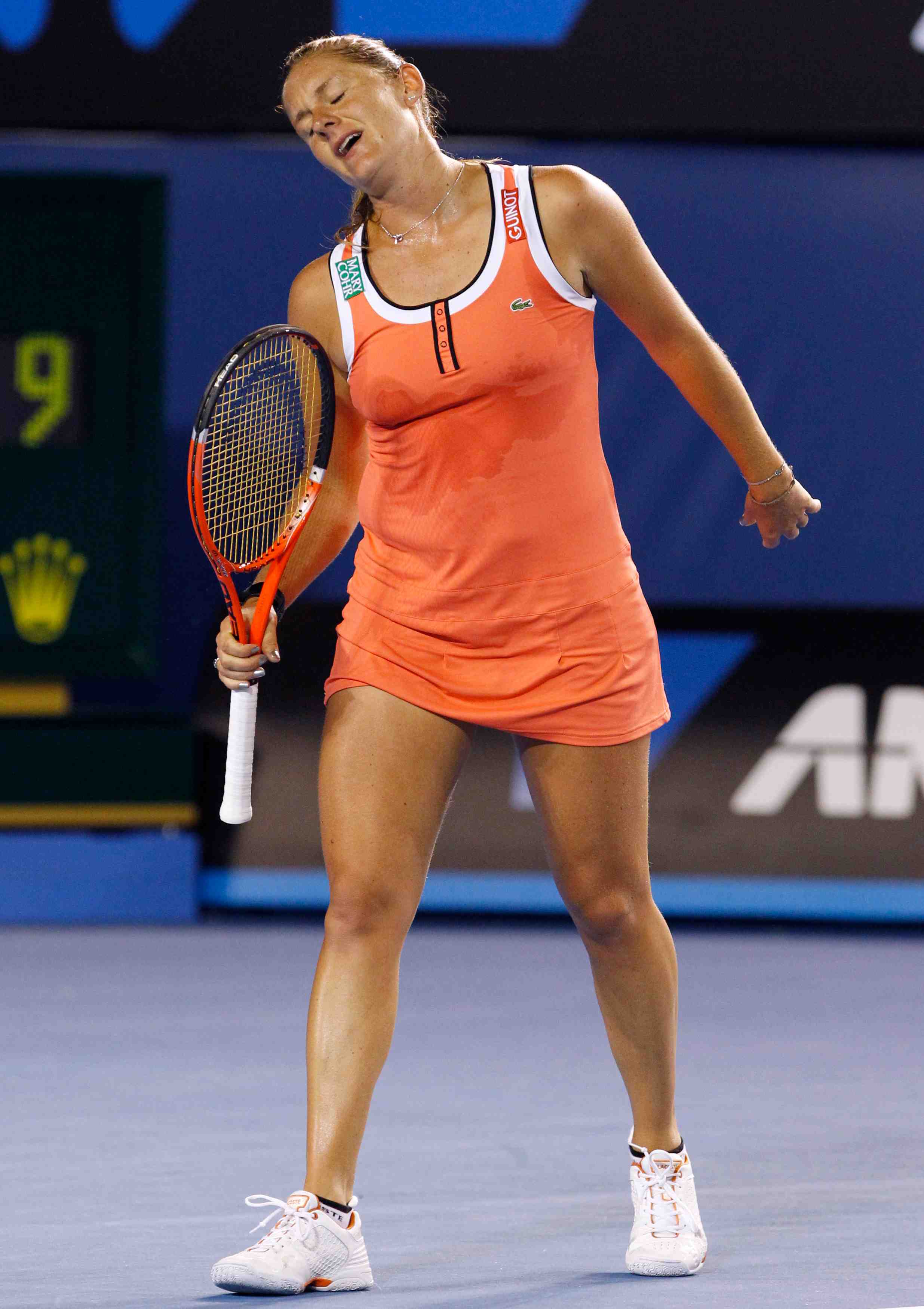 Coin battue par errani, ivanovic tient son rang
