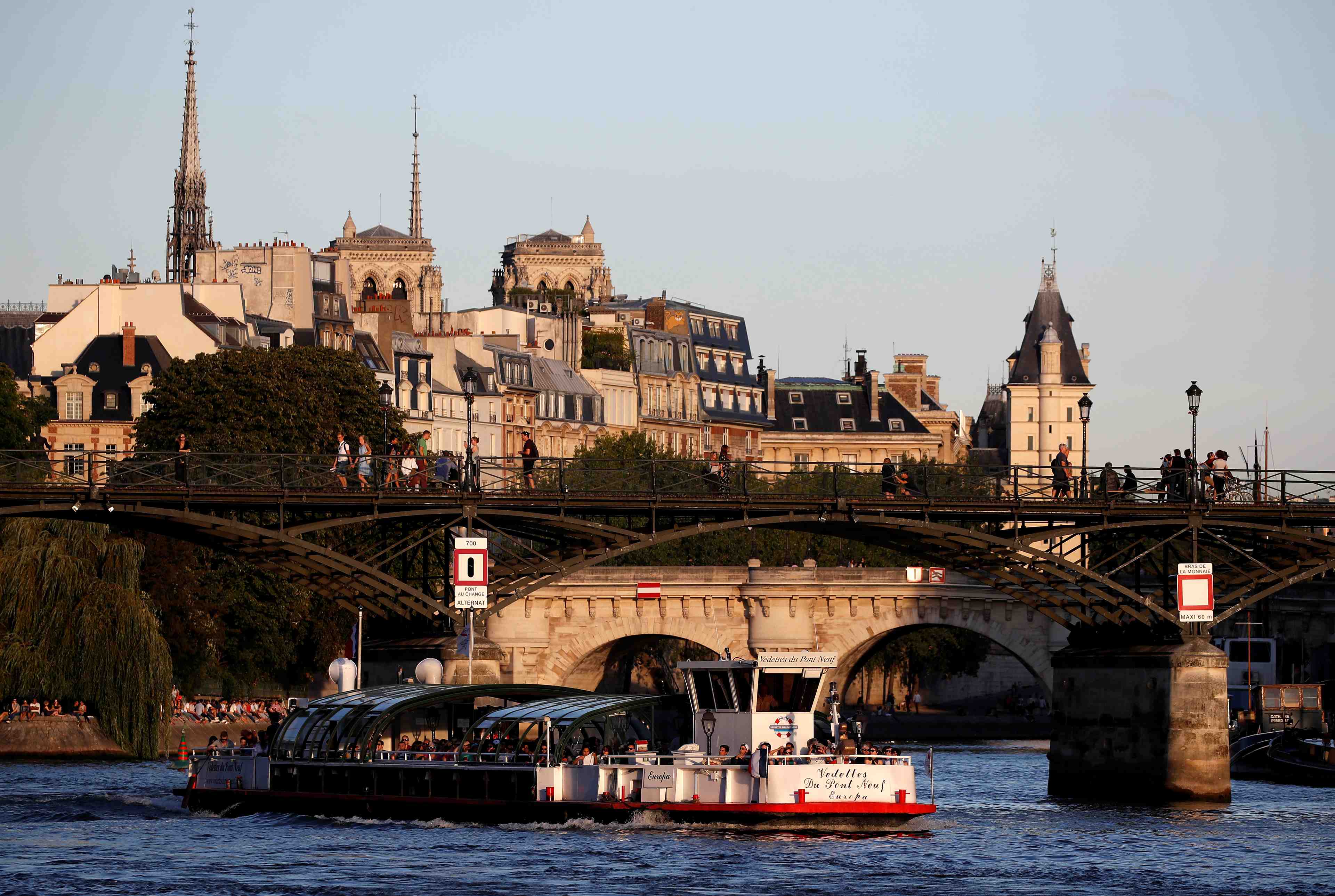 Paris accueille lundi un mini-sommet ue-afrique sur les migrations
