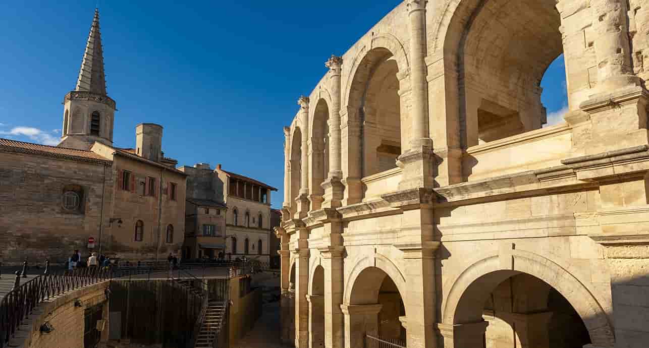 Après Rome, la capitale de ­l'Italie, c'est bien Arles qui abrite le plus de monuments romains.