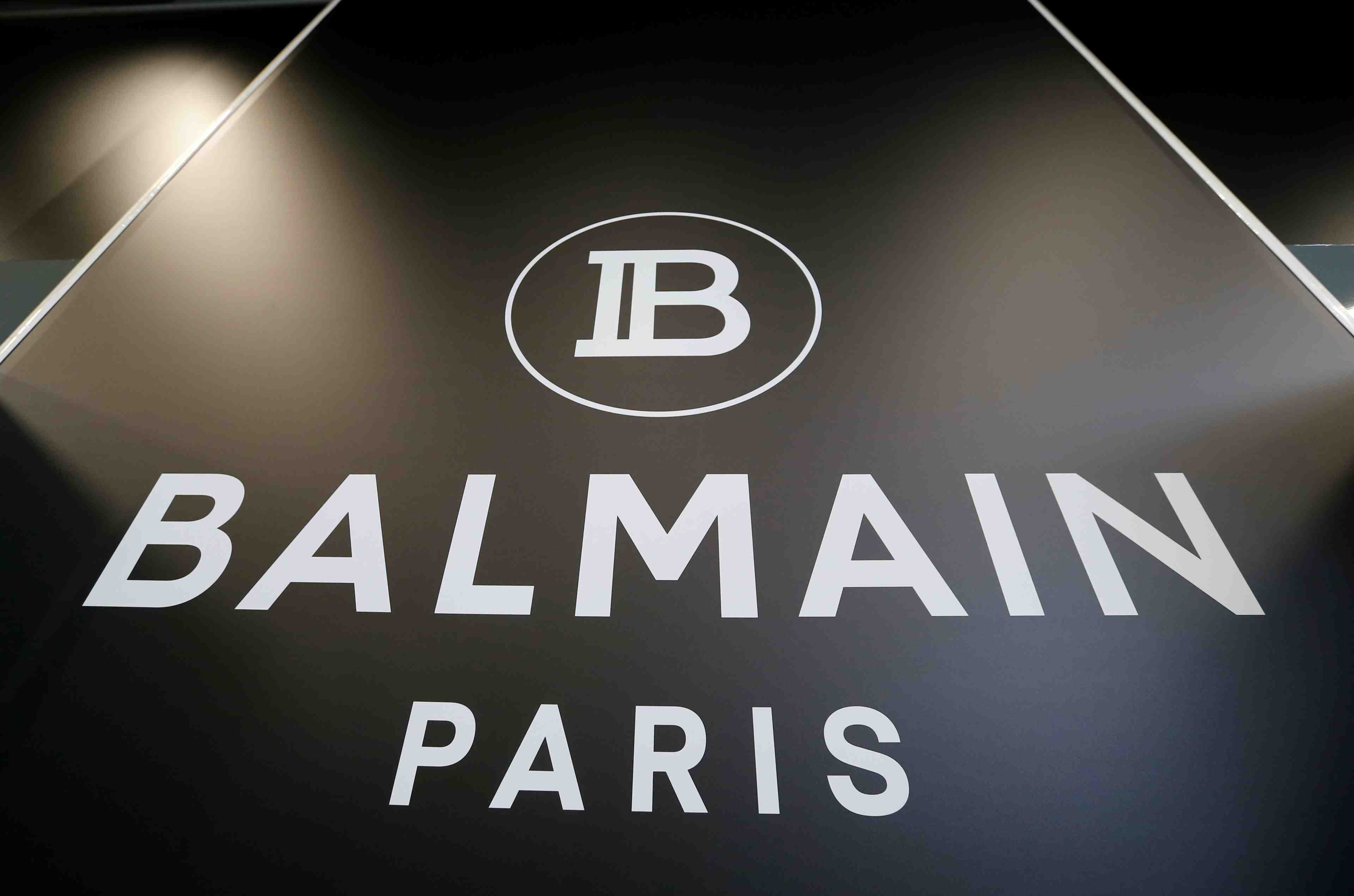 L'ancien pdg de balmain a la tete de la marque diesel