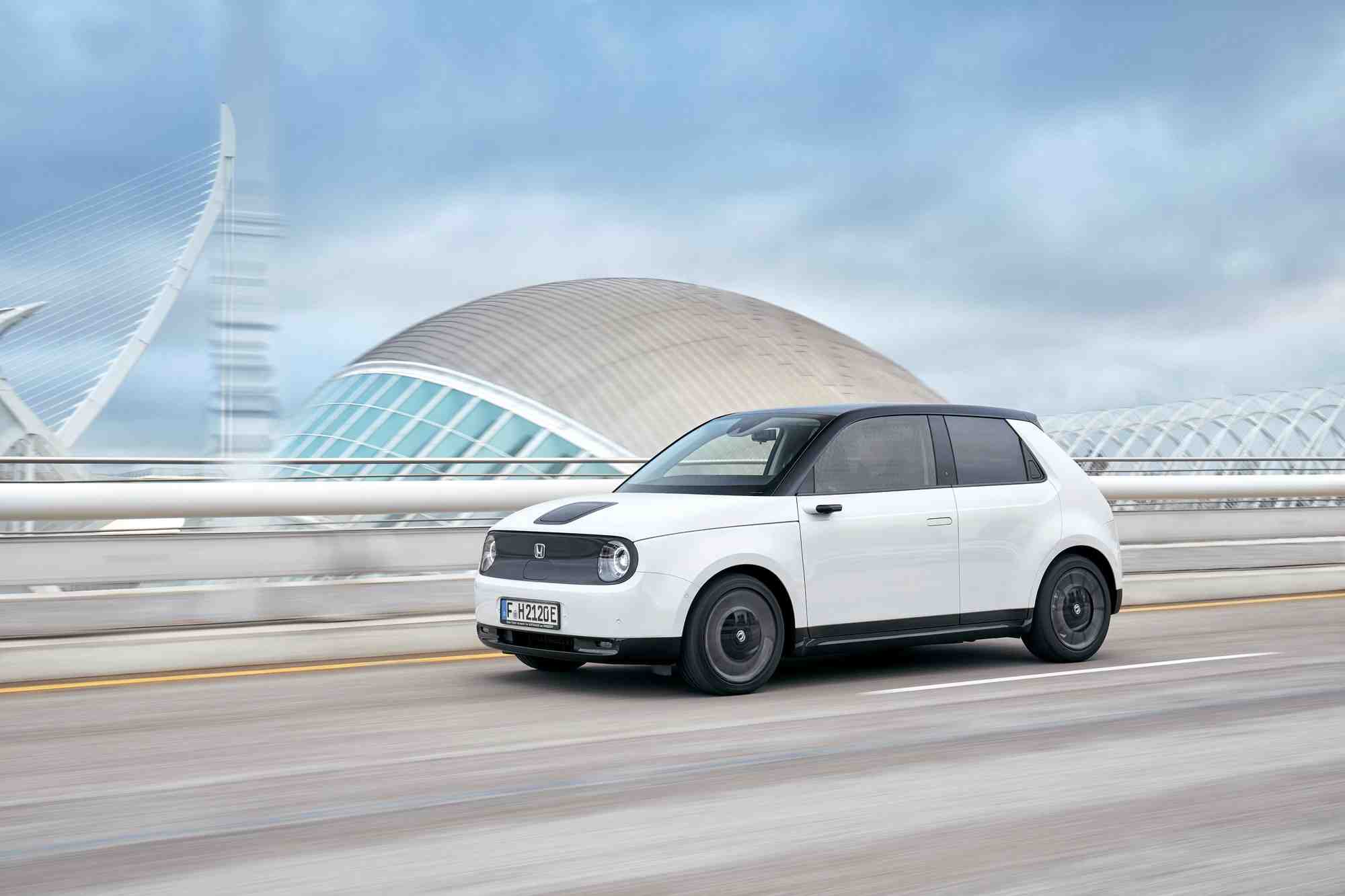 Honda reste « concentré » sur son objectif de réaliser 100% de ses ventes mondiales dans l'électrique d'ici à 2040.