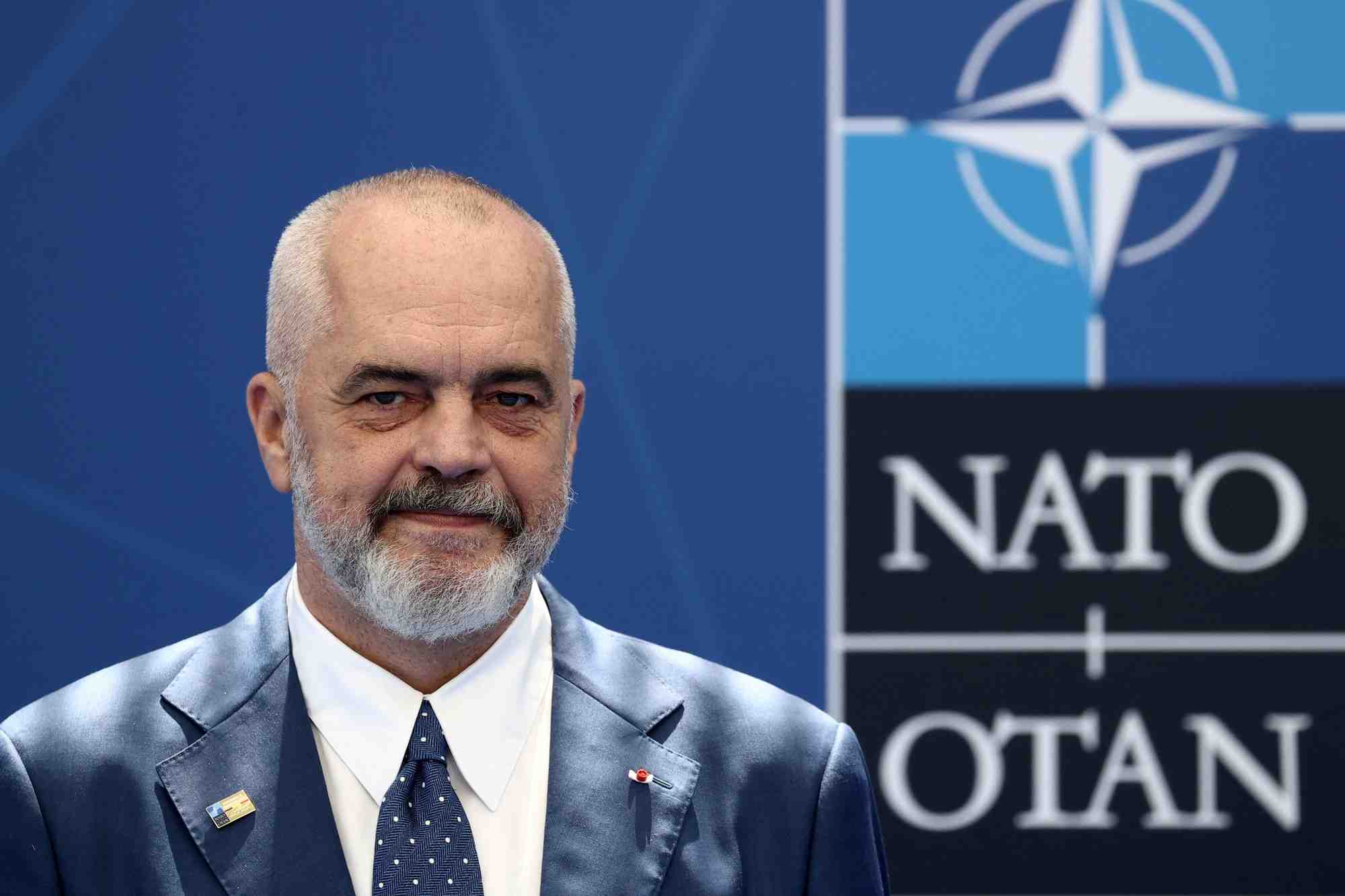L'otan en pourparlers pour construire une base navale en albanie, annonce le pm albanais
