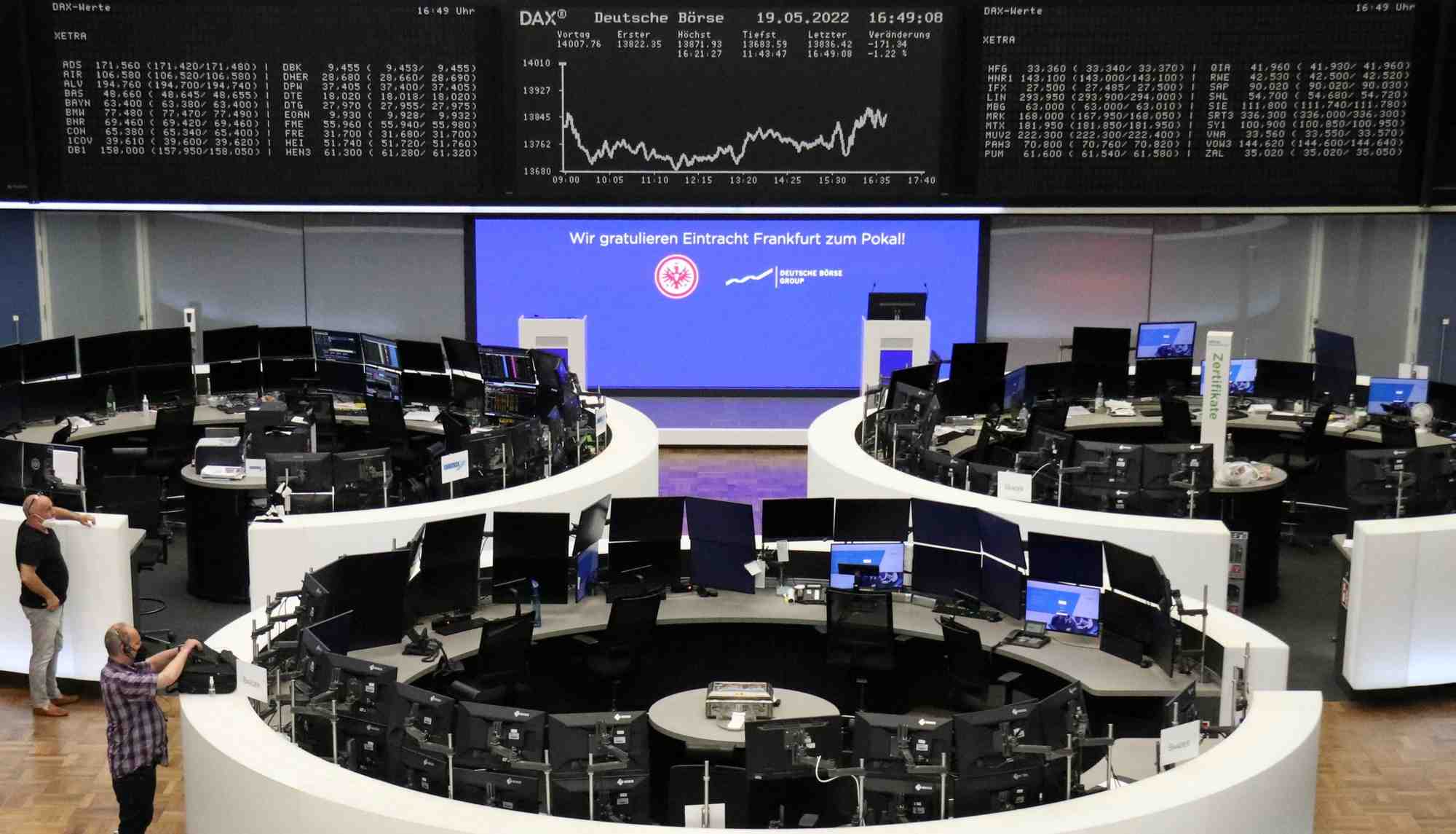 Les actions europeennes saluent une baisse de taux en chine