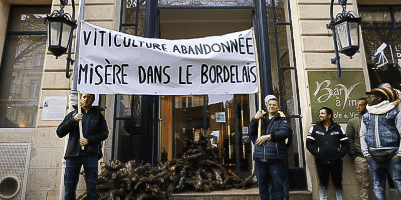 La manifestation des vignerons dans le centre-ville de Bordeaux le 6 décembre 2022.