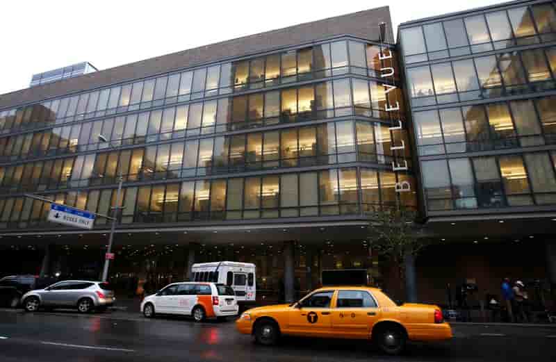 Un médecin atteint par le virus Ebola à New York