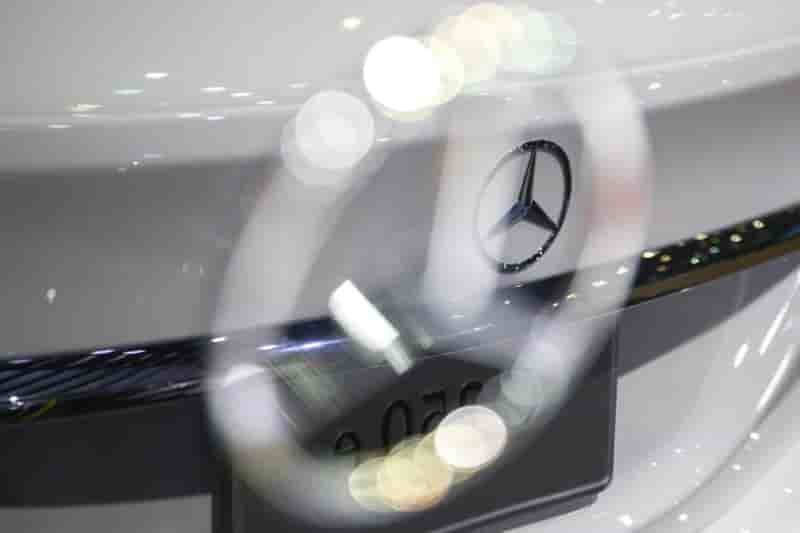 Daimler releve sa prevision de benefice d'exploitation 2017