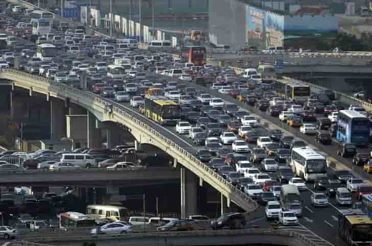 La Chine veut retirer des millions de voitures de la circulation