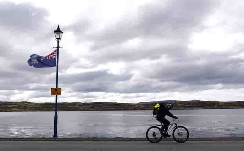 Londres va renforcer ses defenses autour des malouines