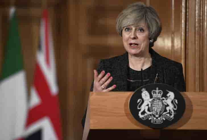 Theresa may redit qu'elle declenchera le brexit fin mars