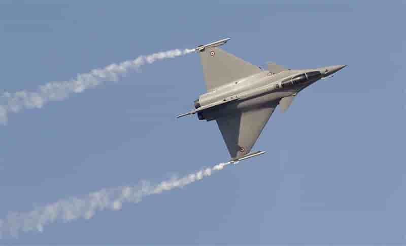 LA PRODUCTION DU RAFALE POURRAIT CESSER S'IL NE SE VEND PAS, DIT GÉRARD LONGUET