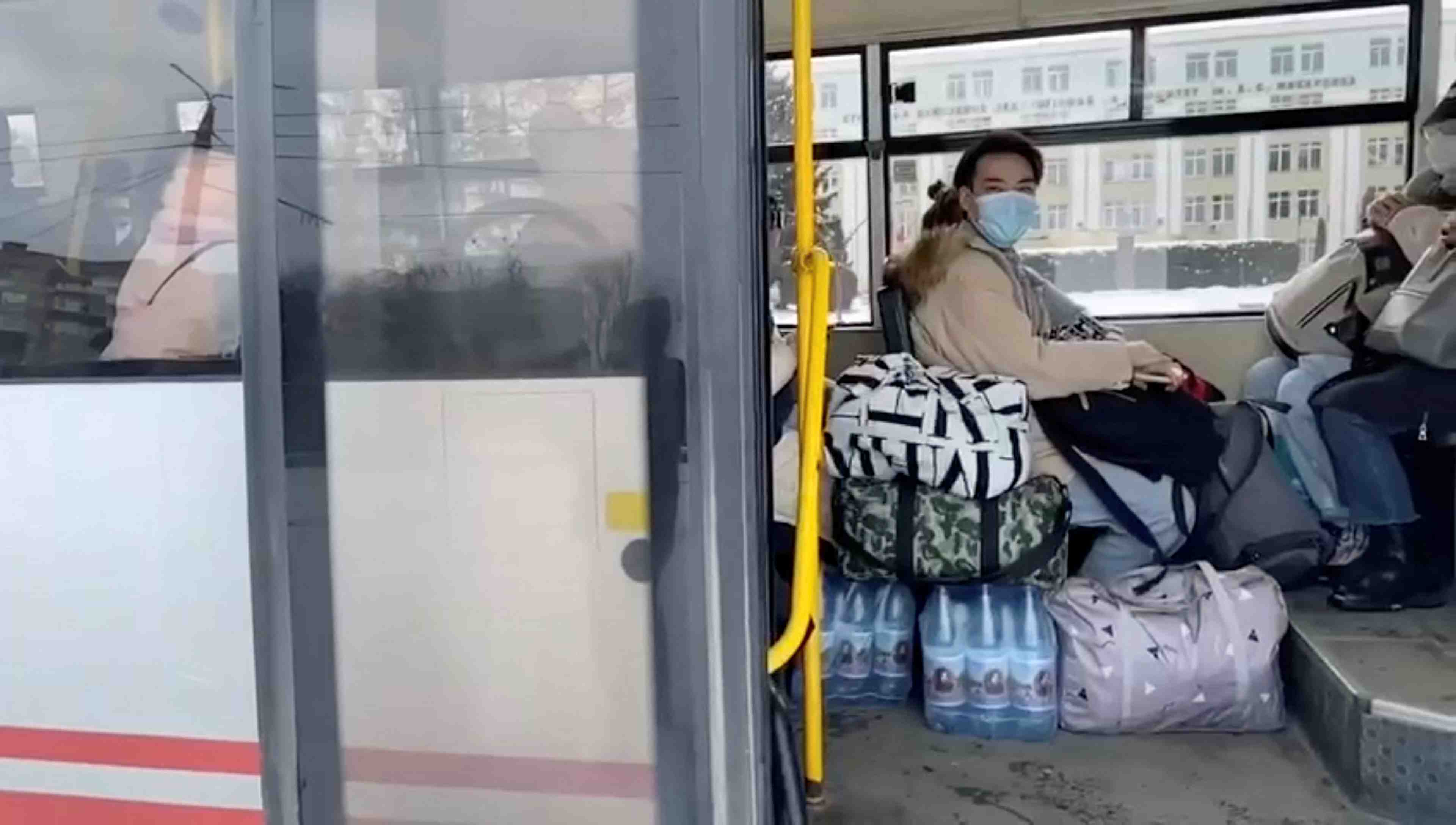 Ukraine: pres de 3.500 personnes evacuees de la ville de soumy