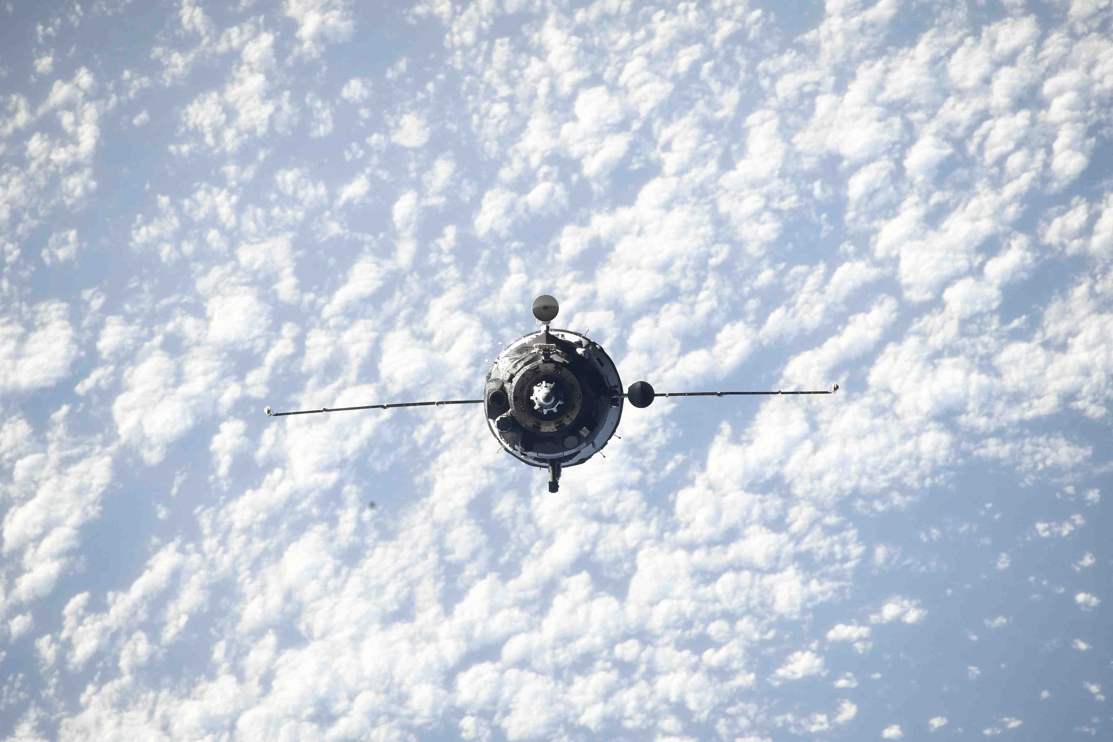 Une nouvelle equipe de cosmonautes russes rejoint la station spatiale internationale