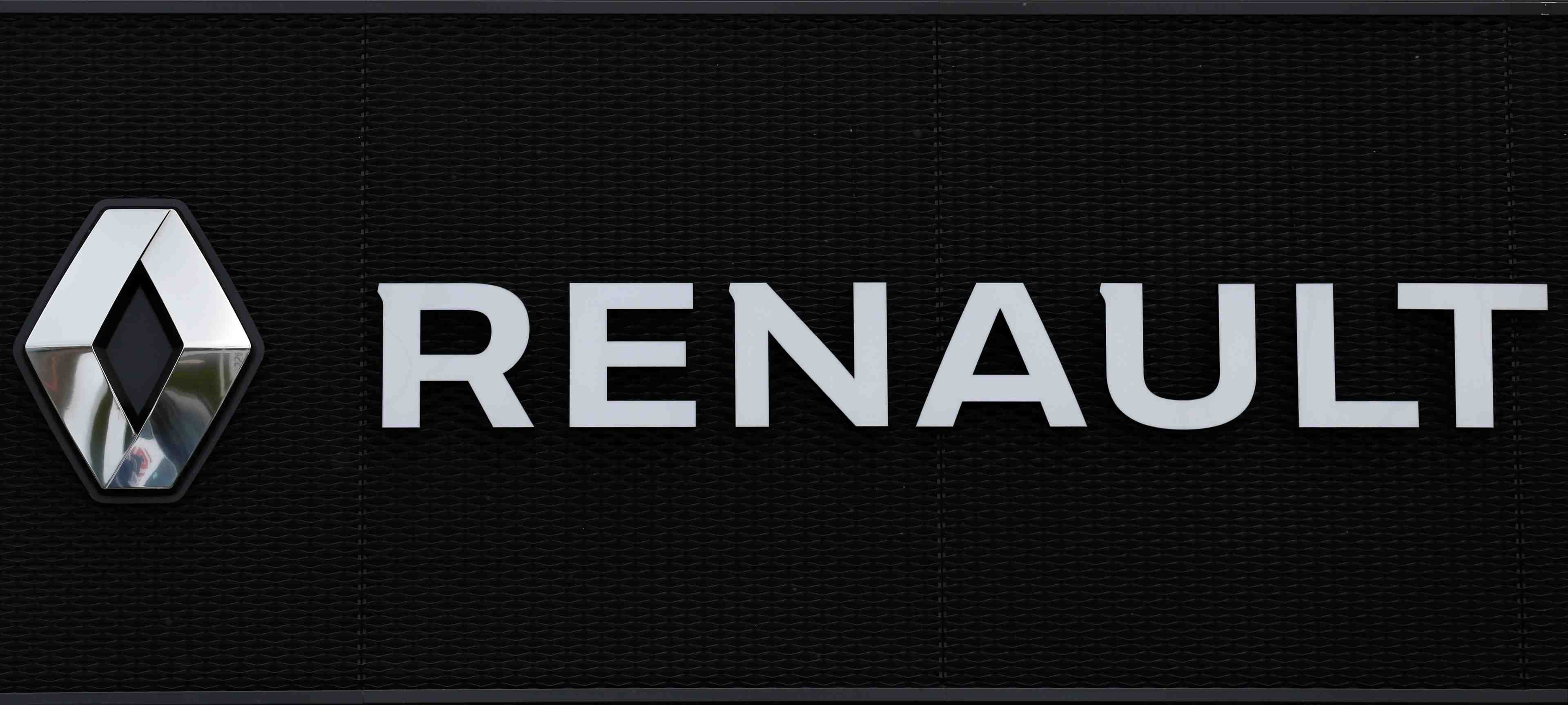 Ghosn: nissan et renault reunissent leurs administrateurs