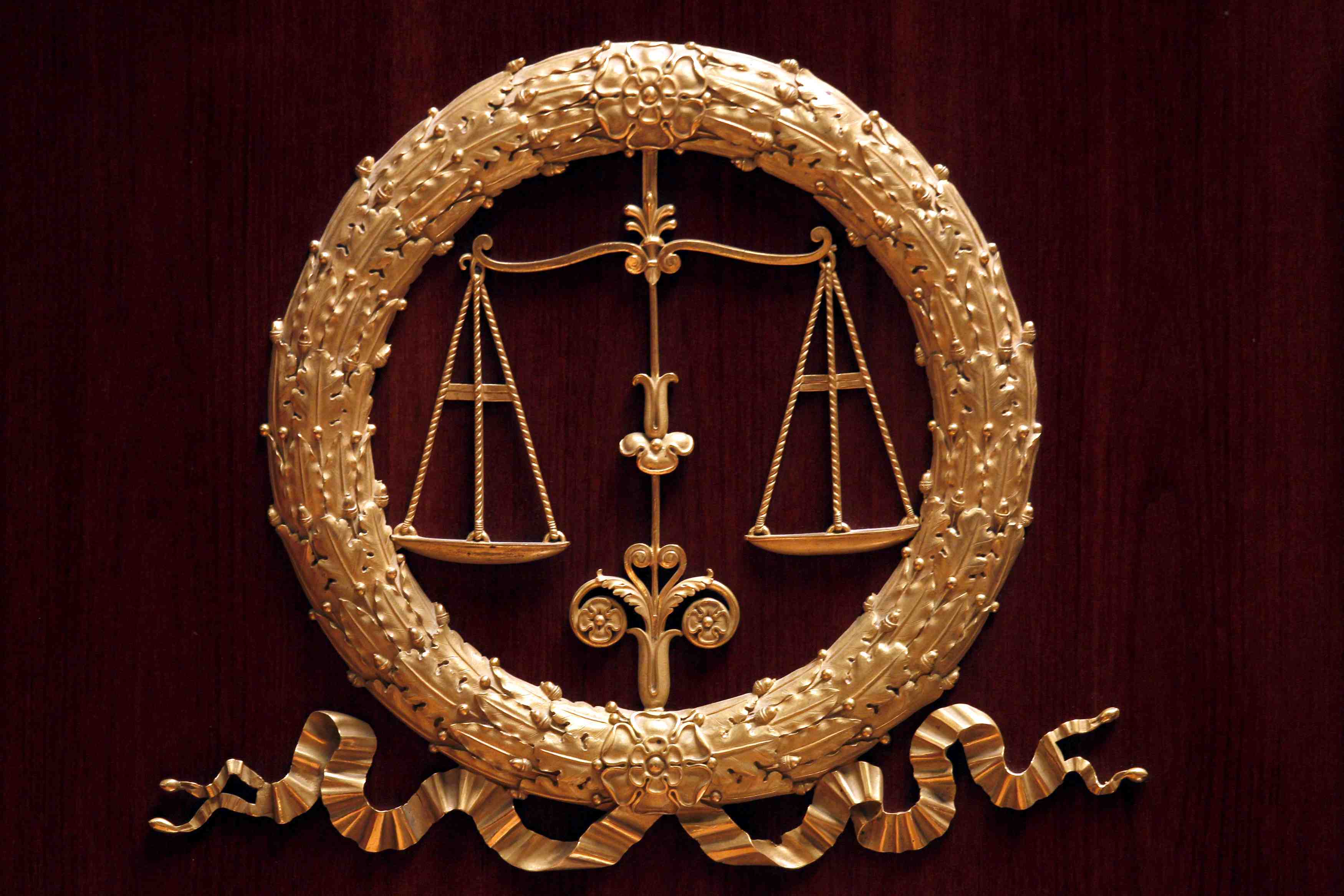 Les anciens salaries sarthois d’arjowiggins deboutes