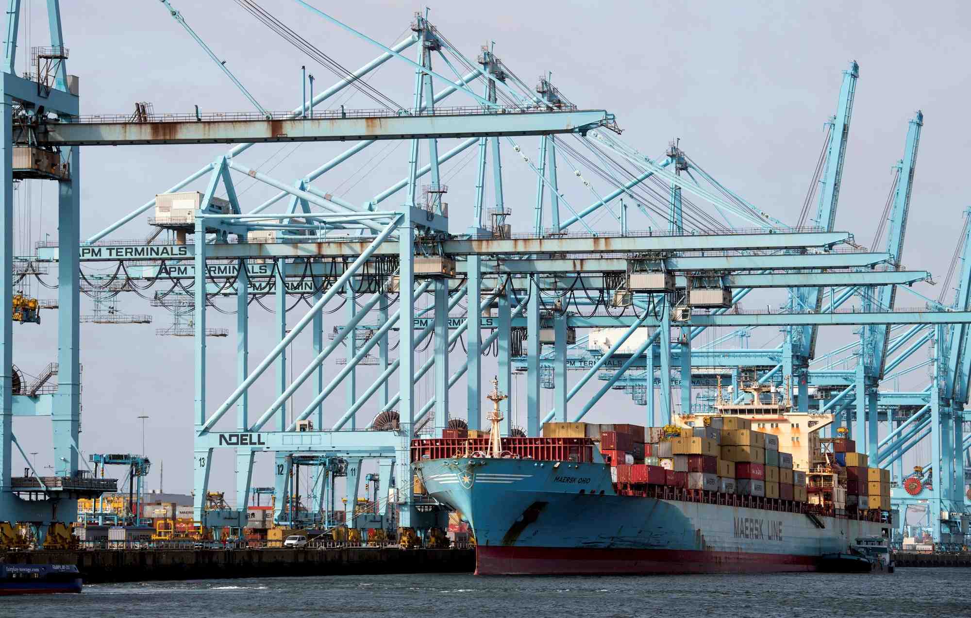 L'omc abaisse sa prevision de croissance du commerce mondial