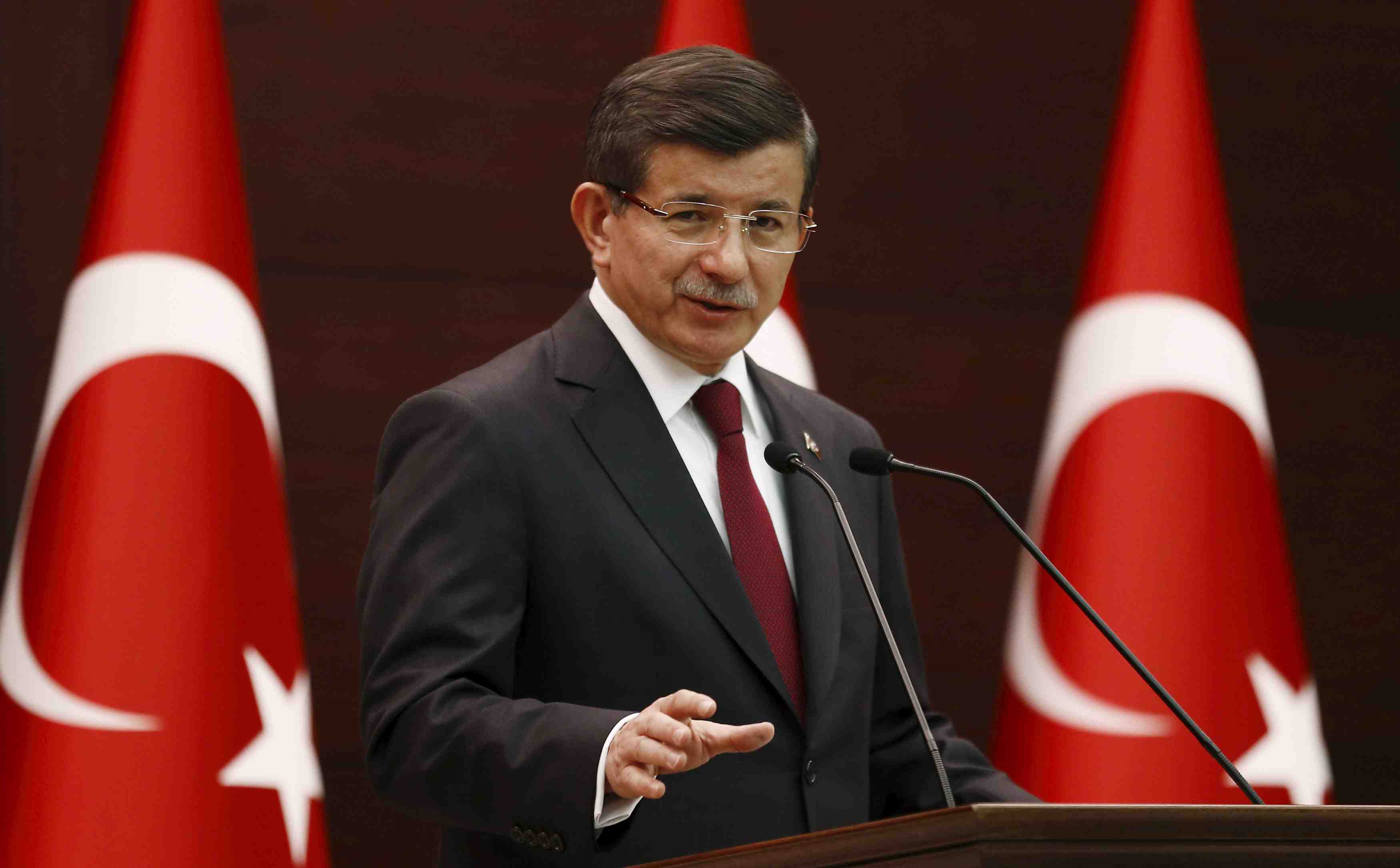Ahmet davutoglu charge de former le gouverment interimaire en turquie