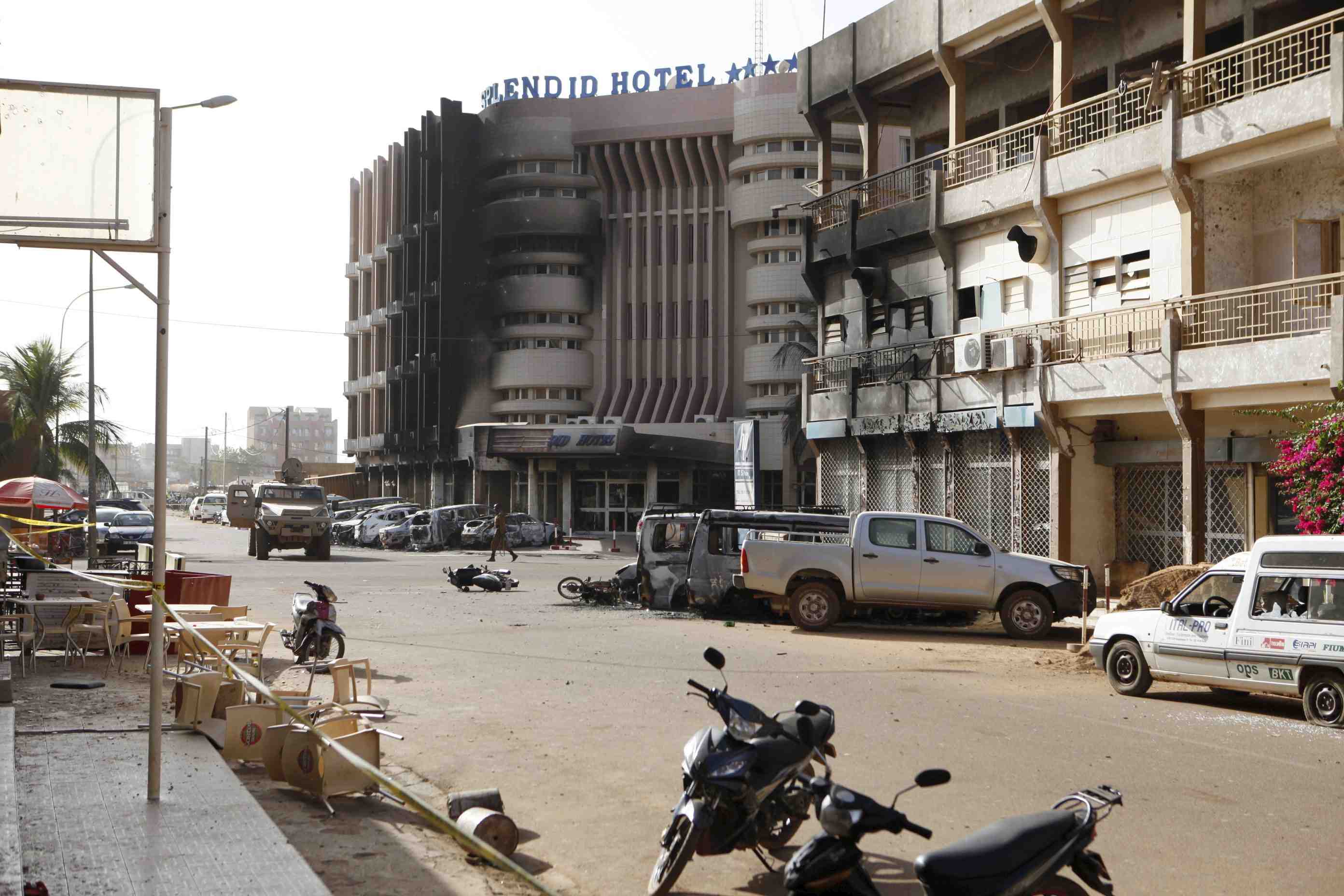 Un hotel et un restaurant de ouagadougou vises par une attaque djihadiste
