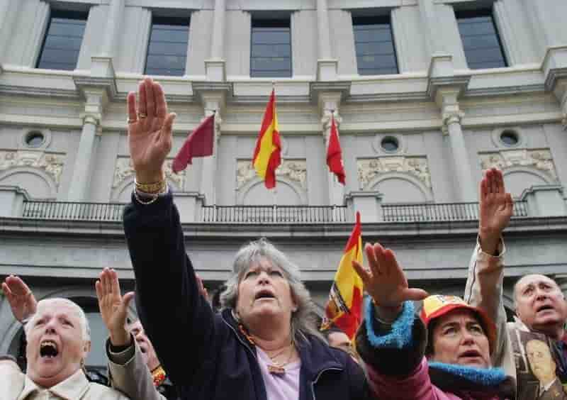 Les noms de rue rappelant le franquisme vont disparaitre a madrid
