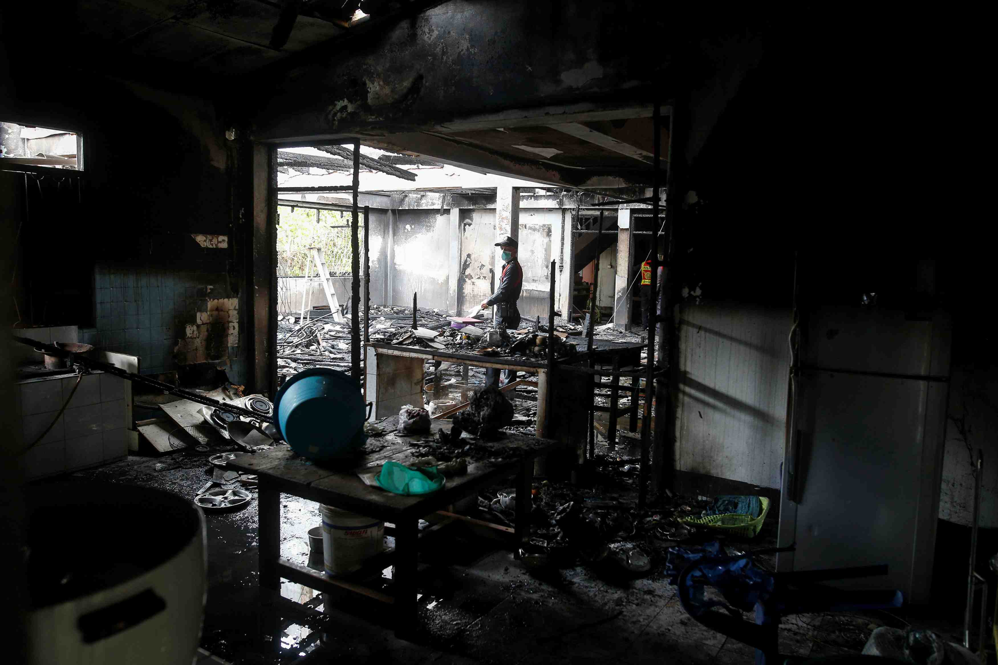 Incendie dans un dortoir en thailande, 17 ecolieres tuees