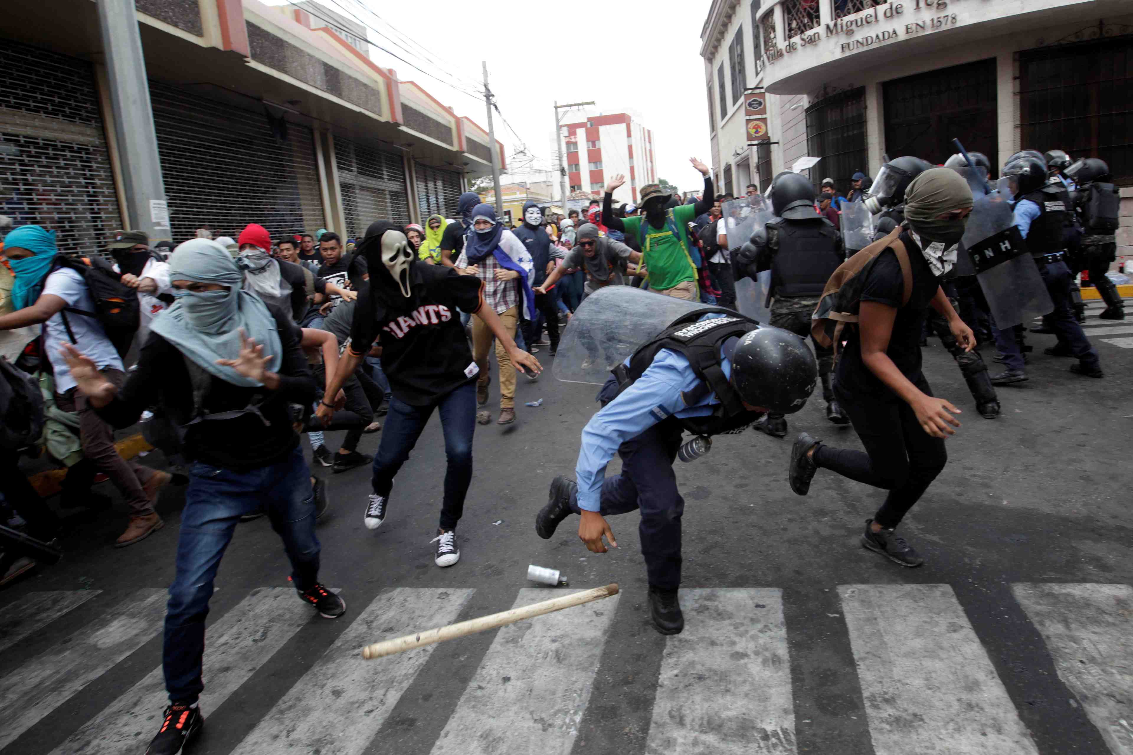 Manifestation au honduras contre un projet de reforme du systeme de sante