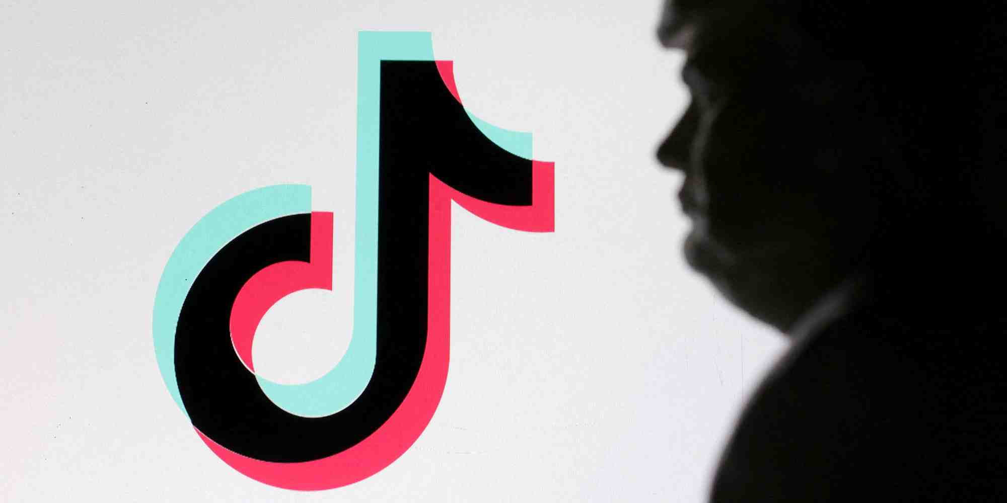 Une loi votée par le Congrès américain en avril 2024 sous la mandature de Joe Biden contraint la maison mère chinoise de TikTok, ByteDance, à vendre l'application sous peine d'interdiction.
